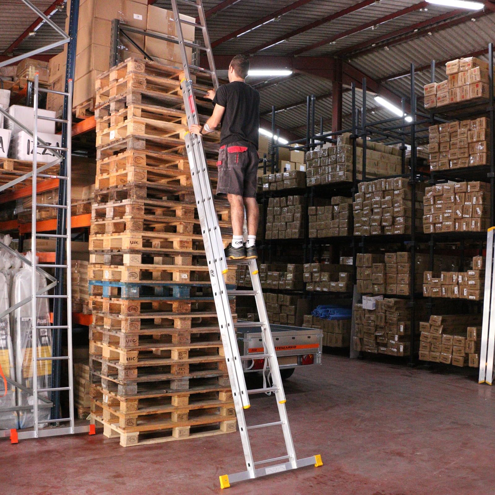 ATRA Escalera Transformable de Aluminio 3 Planos 11 peldaños