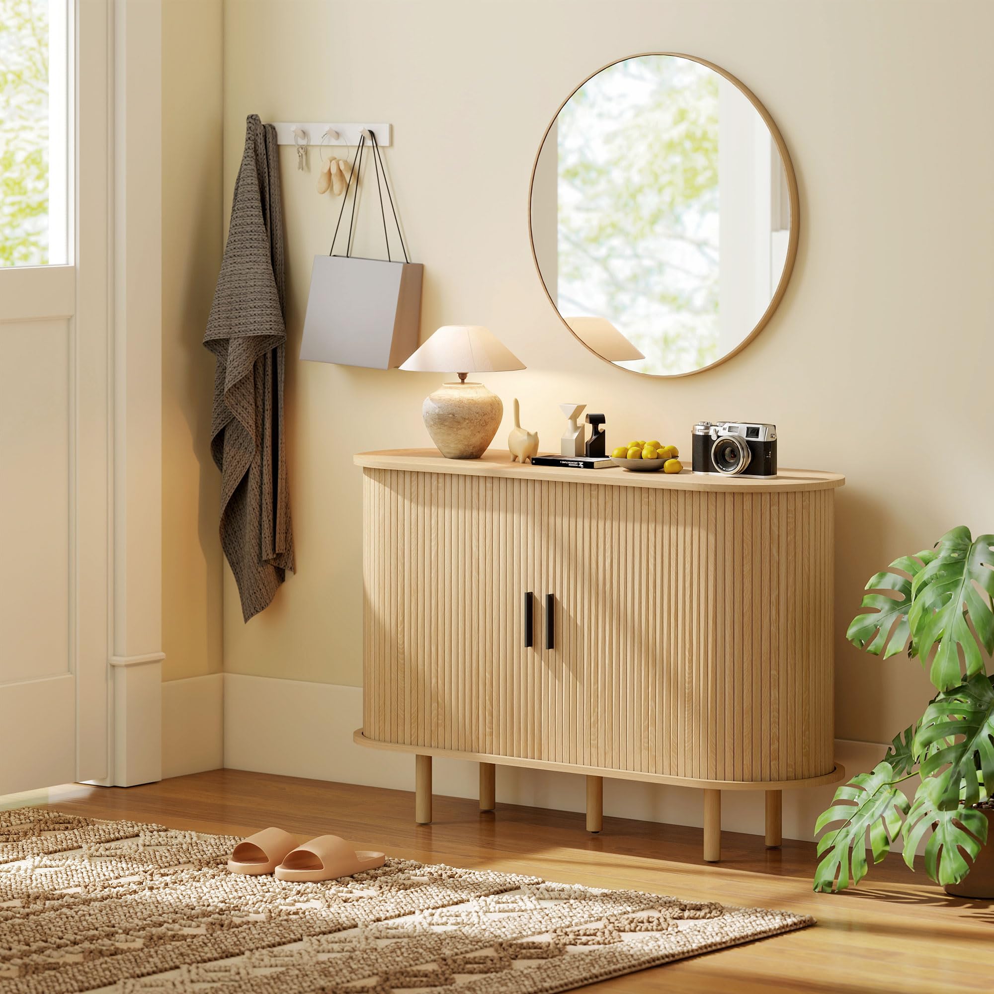 HOMCOM Aparador con Puertas Tambour Deslizantes, Aparador para Salón Moderno, con 4 Compartimentos y Patas de Madera, para Cocina, Entrada, Dormitorio, Roble, 120x40x78 cm