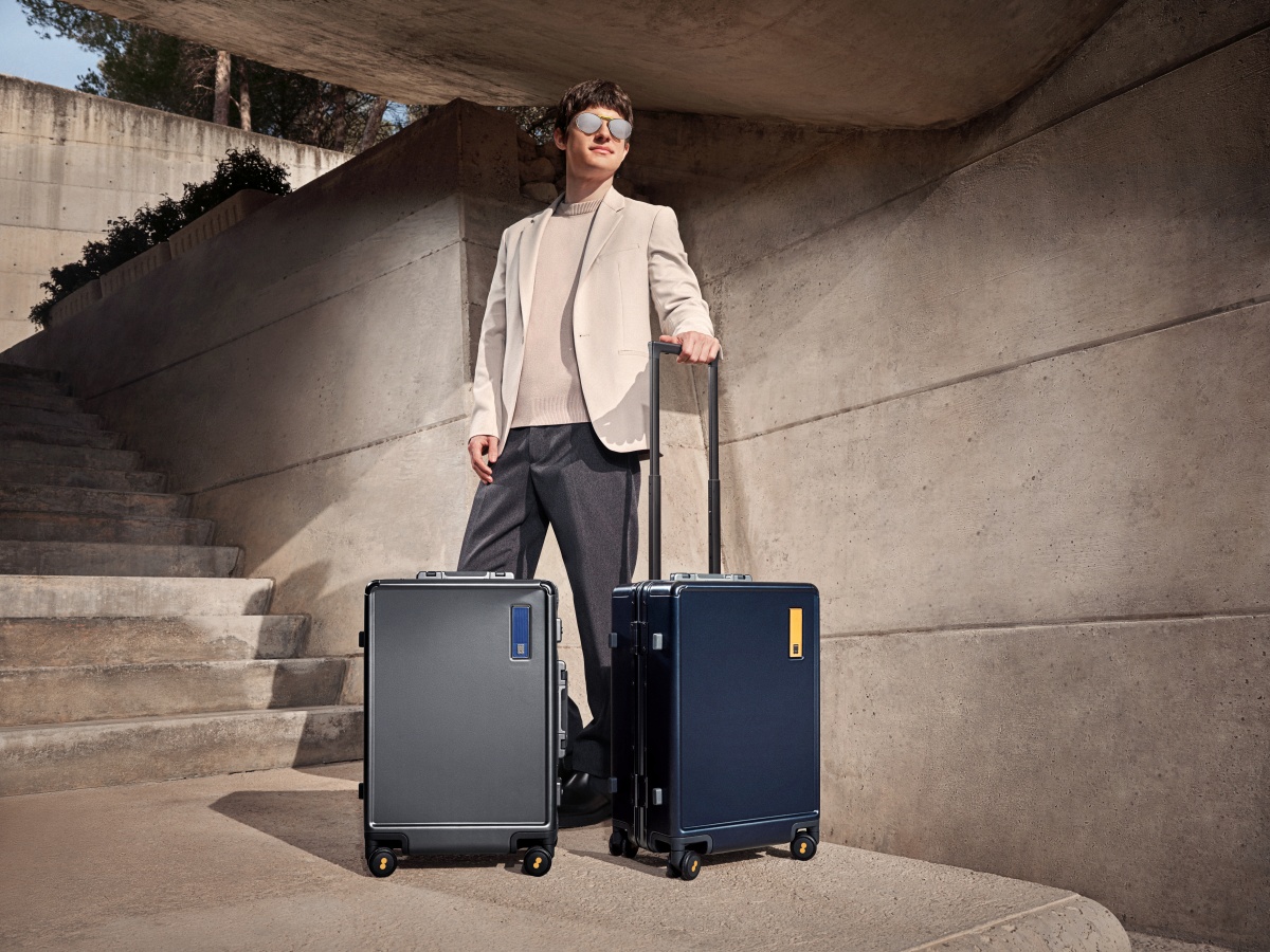 LEVEL8 Zipperless Carry On Luggage for Airplanes,Aluminum Frame,20