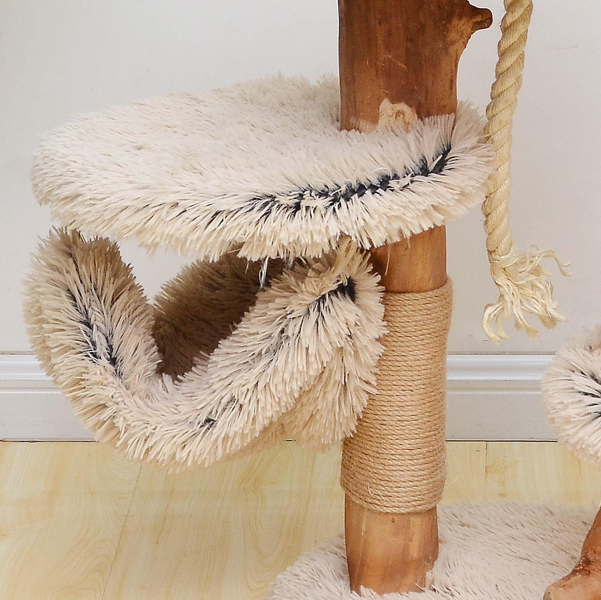 Fudajo Árbol rascador de diseño para Gatos 87,5cm con hamacas, Peluche y Troncos de Madera de peral