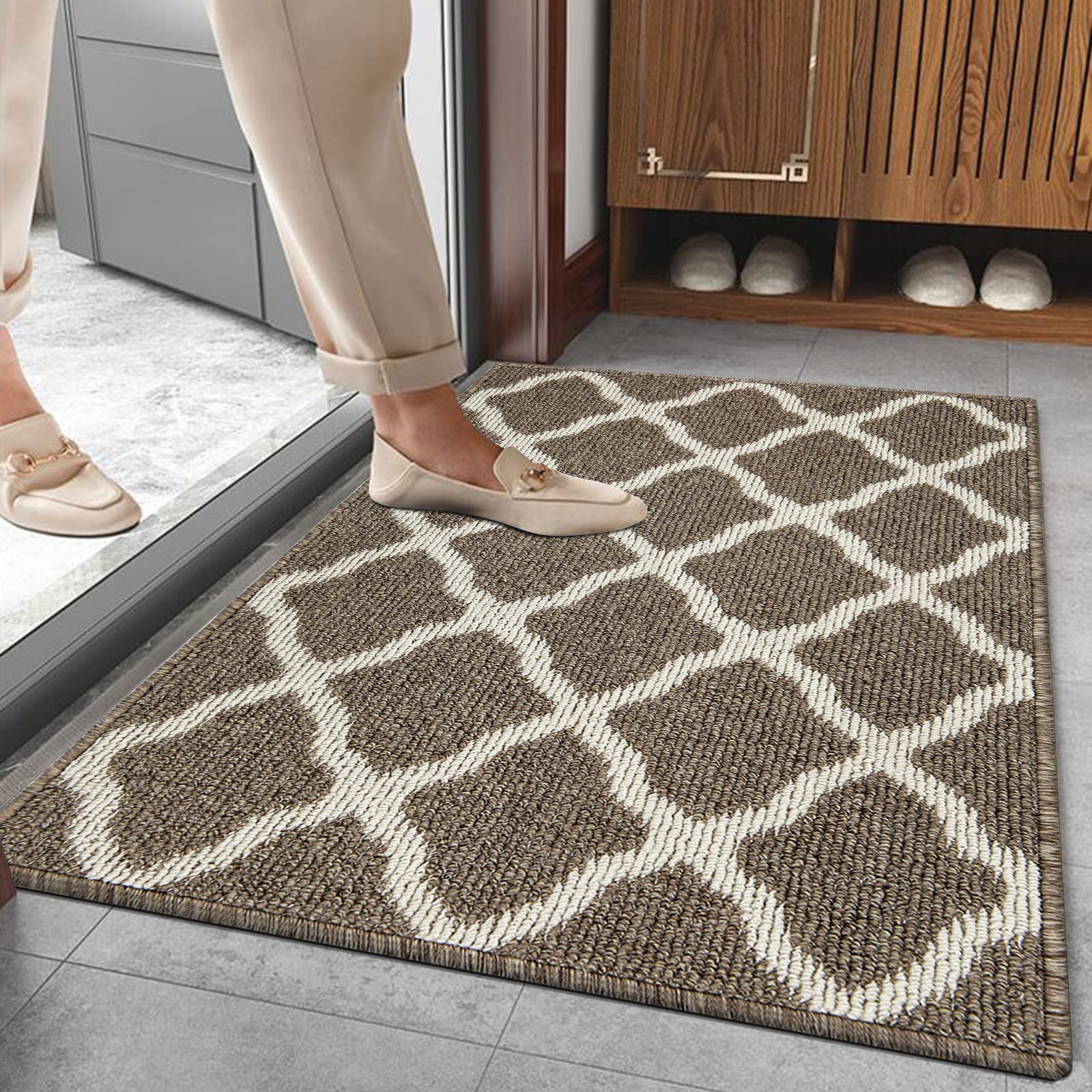 SHACOS Door Mats 24"x36" Indoor Washable Front Door Mat Non Slip Water Absorbent Entryway Rug Doormat Entrance Entry Rug Floor Mat for Home Garage Kitchen, Brown