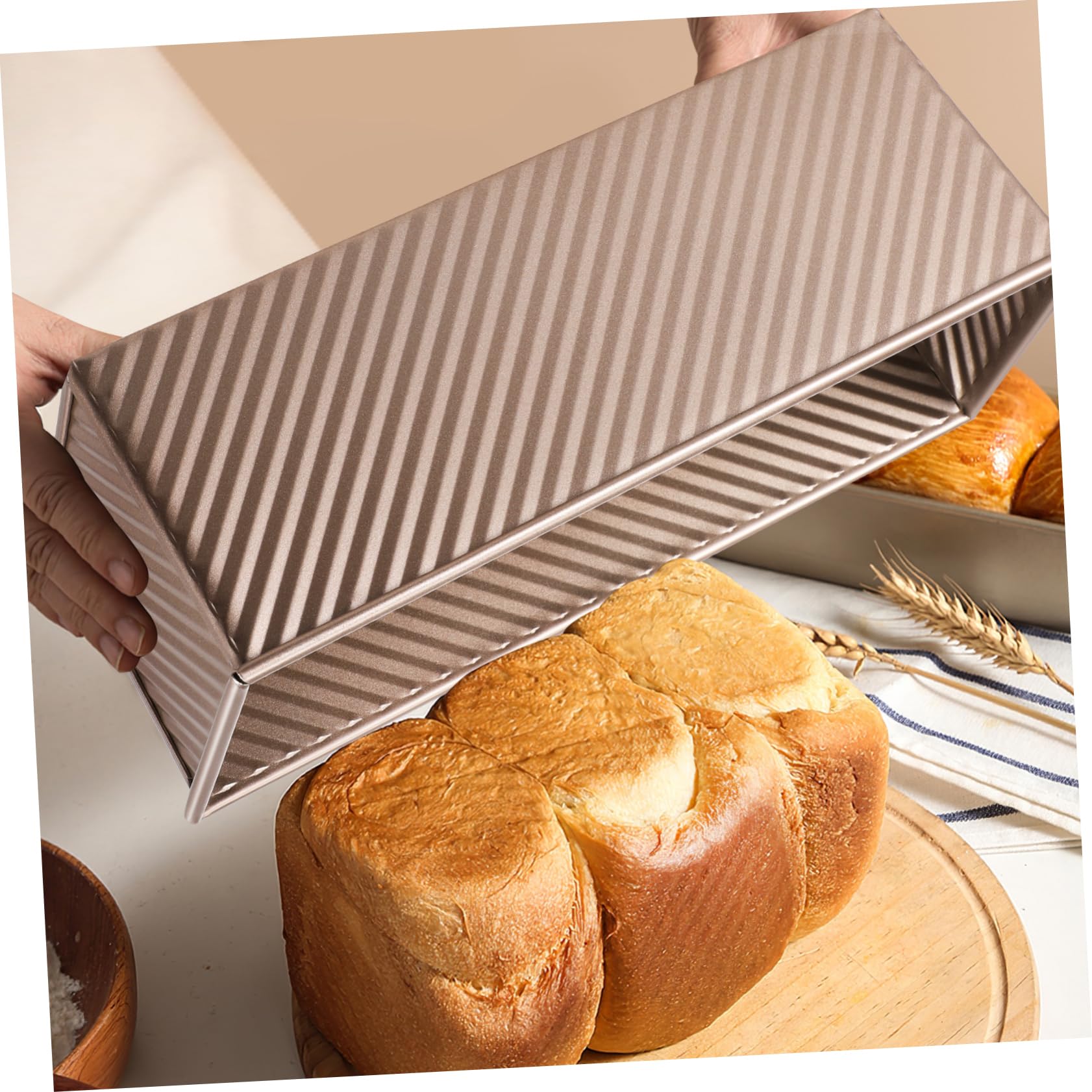Ciieeo Moule à Pain Antiadhésif Grosse Taille 750g en Acier au Carbone avec Couvercle Pratique Cuisson Uniforme pour Pâtissiers Amateurs et Professionnels Usage Maison