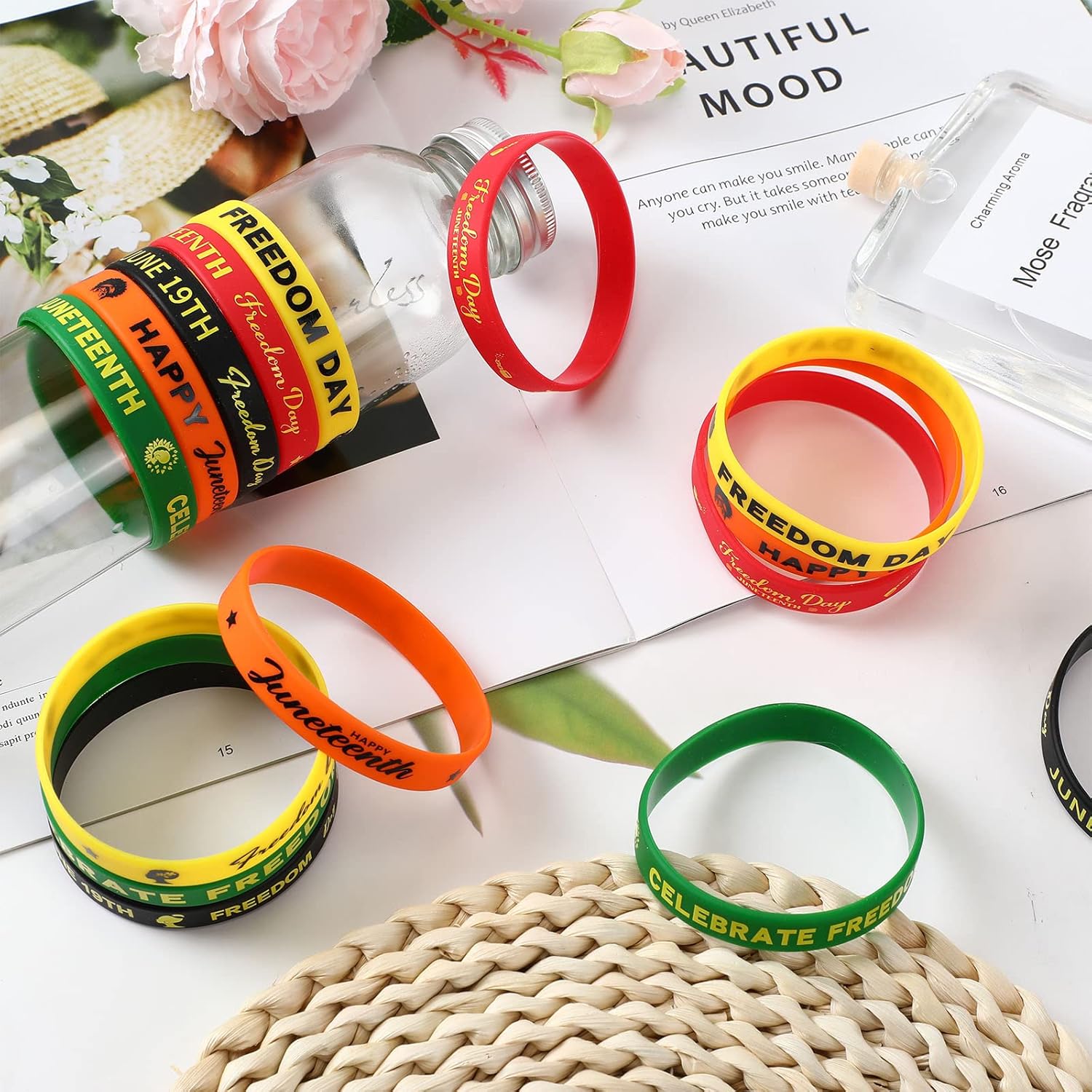 Kigeli 300 Pcs Juneteenth Party Rubber Bracelets Black American Independence Day Holiday Party Supplies Freedom Day Patriotic Supplies Goodie Bag Stuffers Fillers Silicone Wristbands