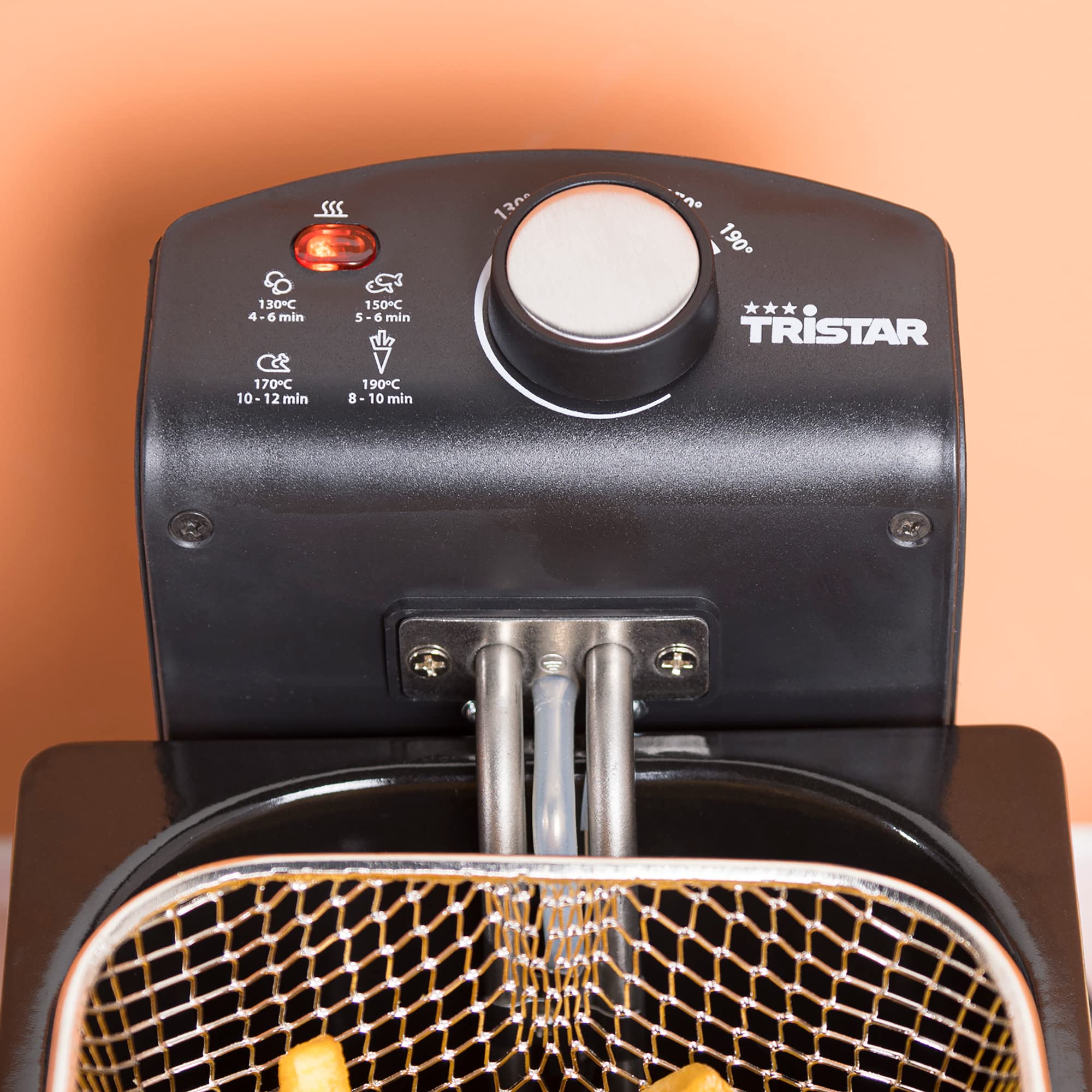 Tristar Friteuse, Capacité de 3L, 2000W, Thermostat Réglable (130-190°C), Protection Contre la Surchauffe, Pièces Lavables au Lave-vaisselle, Facile à Nettoyer, FR-6946