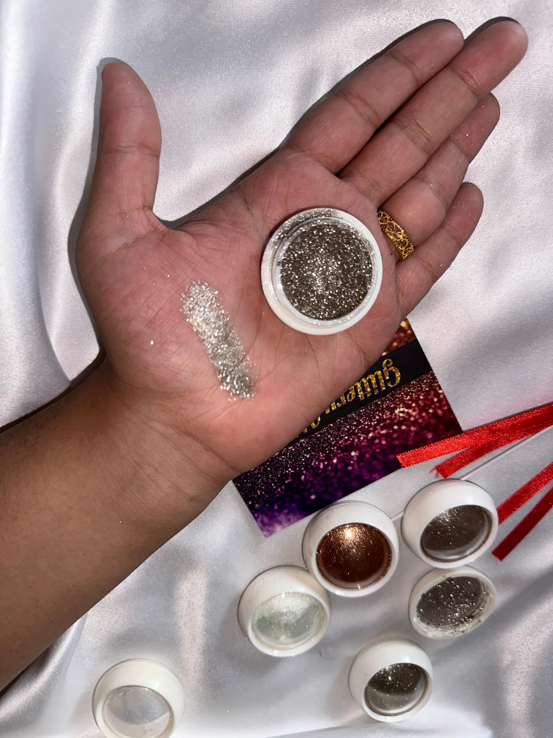 Glit Cosmetics, International Pigment, Highly Pigmented Eye Shadow , Long Lasting Shimmer Eyeshadow, Smooth Blendable Formula, Professional Makeup for Women, Waterproof, Lightweight, Party & Daily Wear (S14)-picture-13