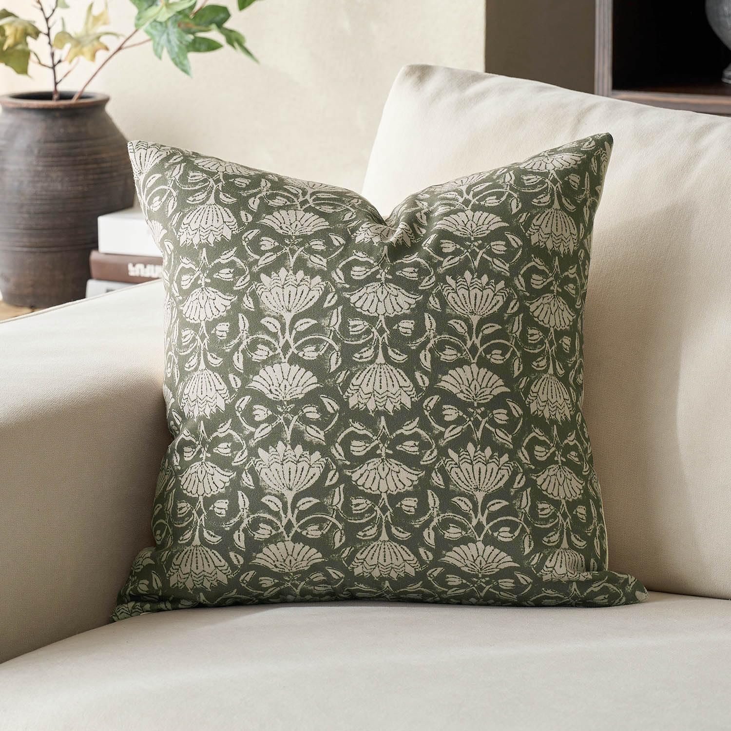 DOMVITUS Floral Pillow Covers 20x20 Decorative Throw Pillow Covers Floral Block Print Farmhouse Vintage Pillow Cover for Living Room Couch Bed Dusty