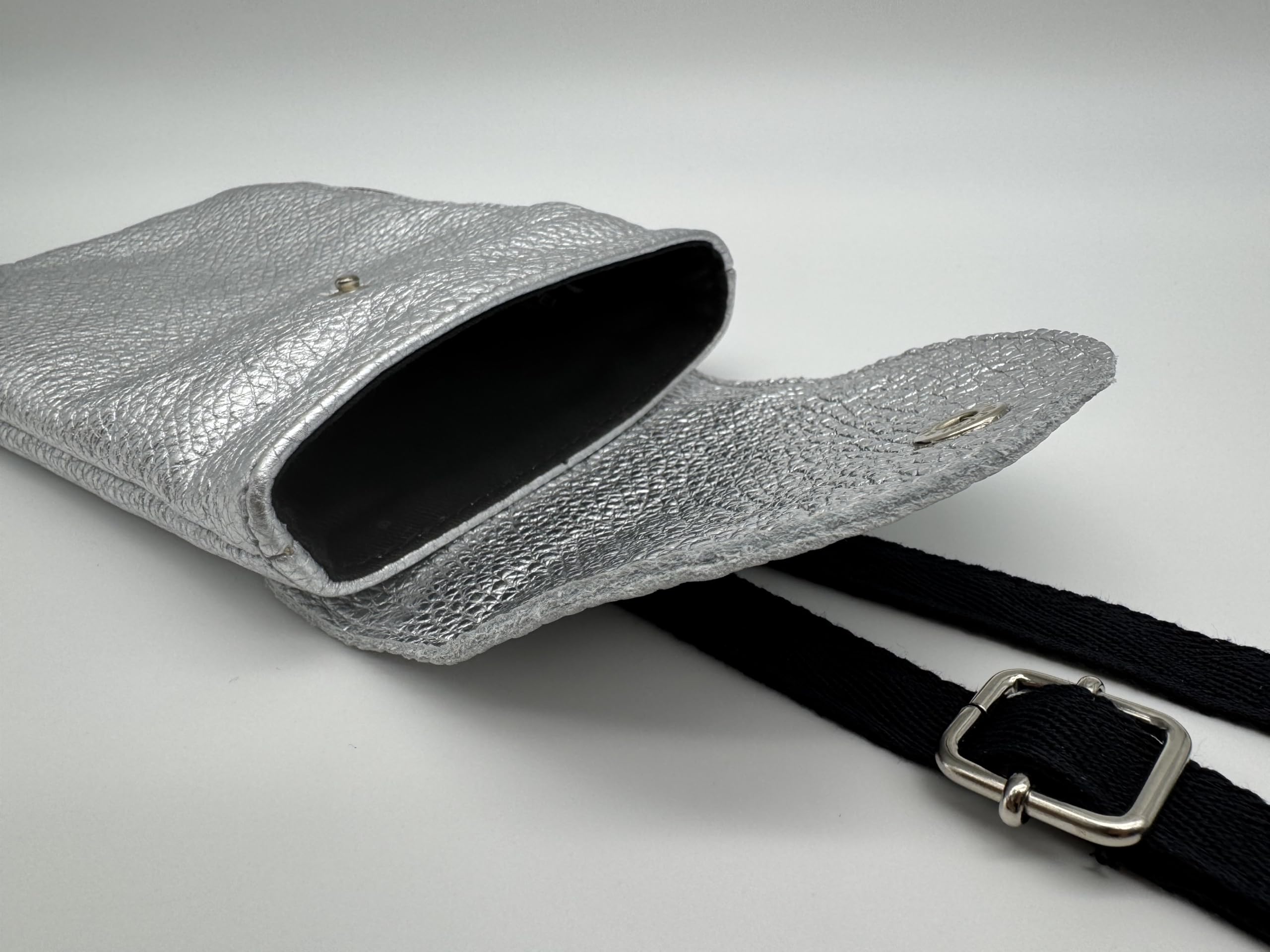 Schutzhülle, Case, Handyhalter, Wallet, Universal aus echtem Leder - Maße 20 x 11,5 x 1,5 cm - Hergestellt in Italien
