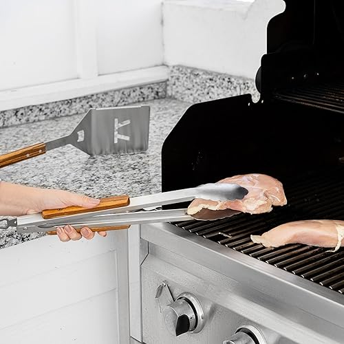 Miniatura 5 de Outset Juego de herramientas para parrilla de acero inoxidable, colección Verde, espátula grande, pinzas, tenedor de parrilla y cepillo para salsa