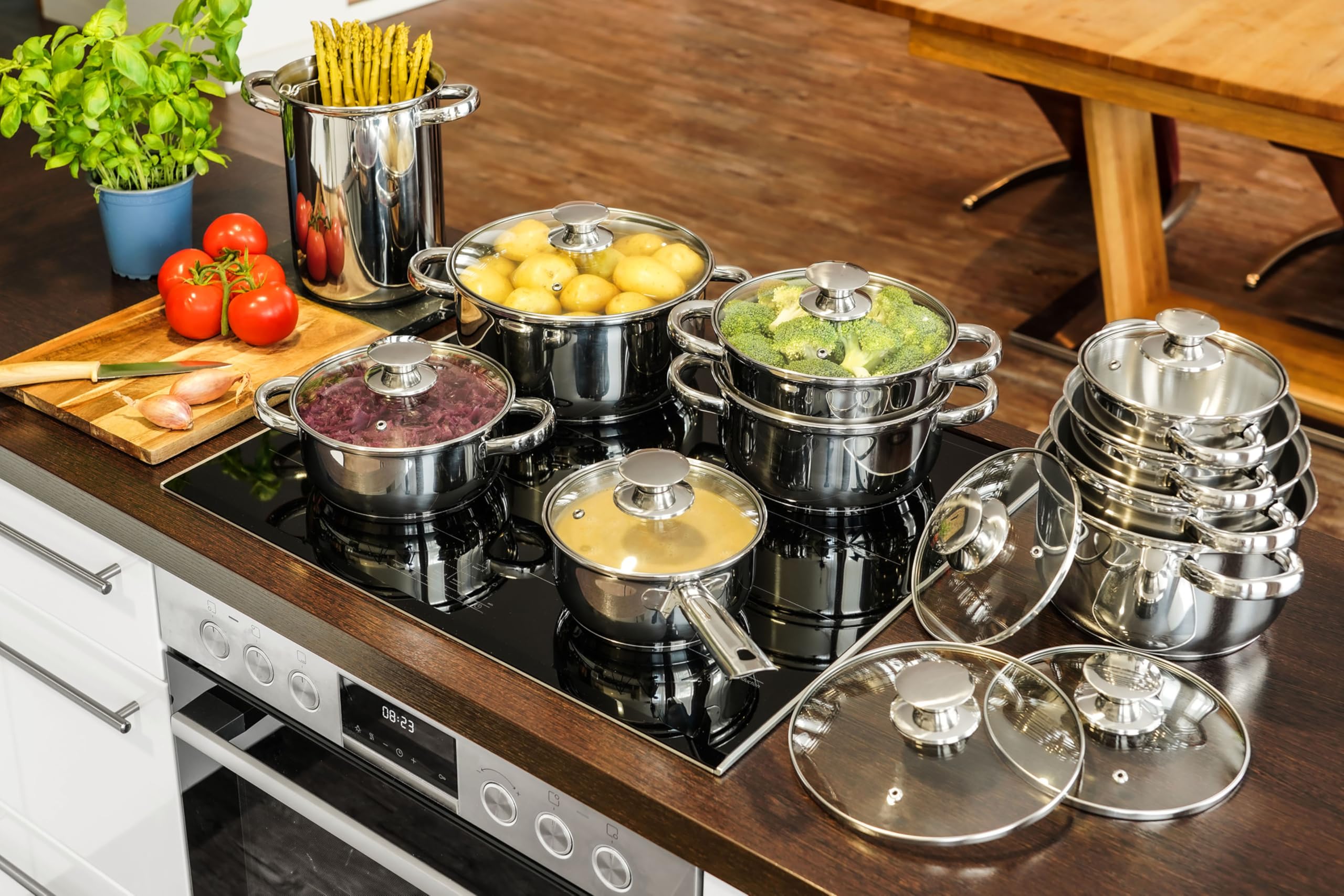 KOPF Topfset Janina 19-teilig aus Edelstahl, Induktion-Kochtopf-Set, 7X Töpfe, 1x Spargelotpf, 1x Stielkasserolle, 2X Sieb und 8X Glasdeckel