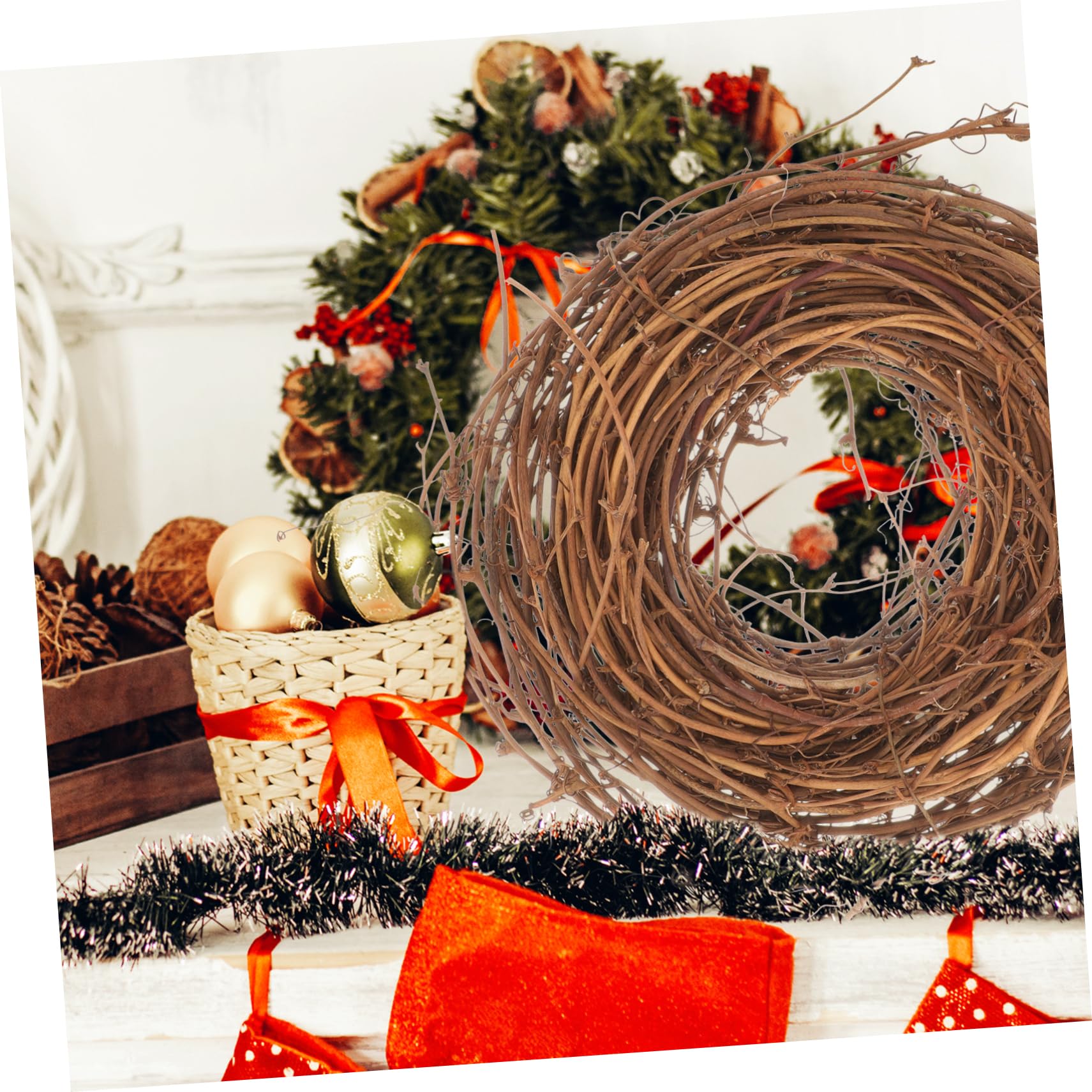 4 Rollen Rattankreis selber Machen DIY Bastelkranz Türkranz selber Machen Stroh Kranz weihnachtsbaumdeko Tannenbaum Dekoration Weihnachtsgirlande natürlicher Weinstock Rattan-Kranz PRETYZOOM