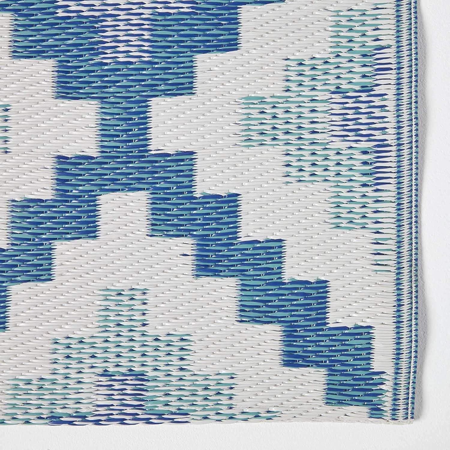 HOMESCAPES Alfombra de exterior azul para jardín o patio, 100% plástico reciclado, 180 x 270 cm, ligera, impermeable, geométrica, diseño azteca "Mia" alfombra tejida para el suelo interior y exterior