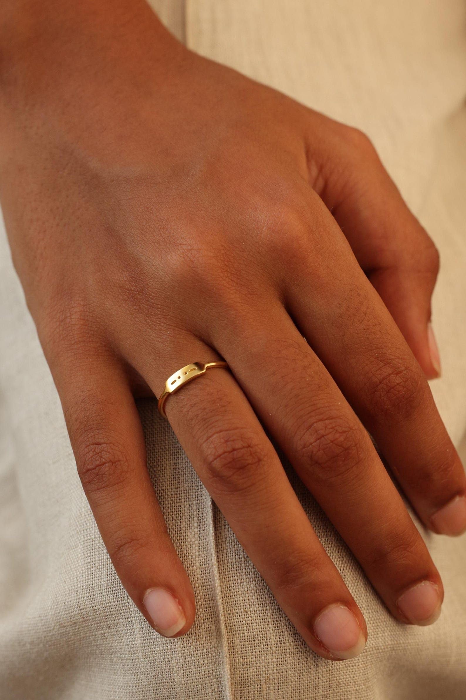 Código de Morse personalizado barra Anillo 925 plata de ley personalizado anillo de mensaje oculto Promesa para el nombre de amigo Minimalista cumpleaños hecho a mano Aniversario