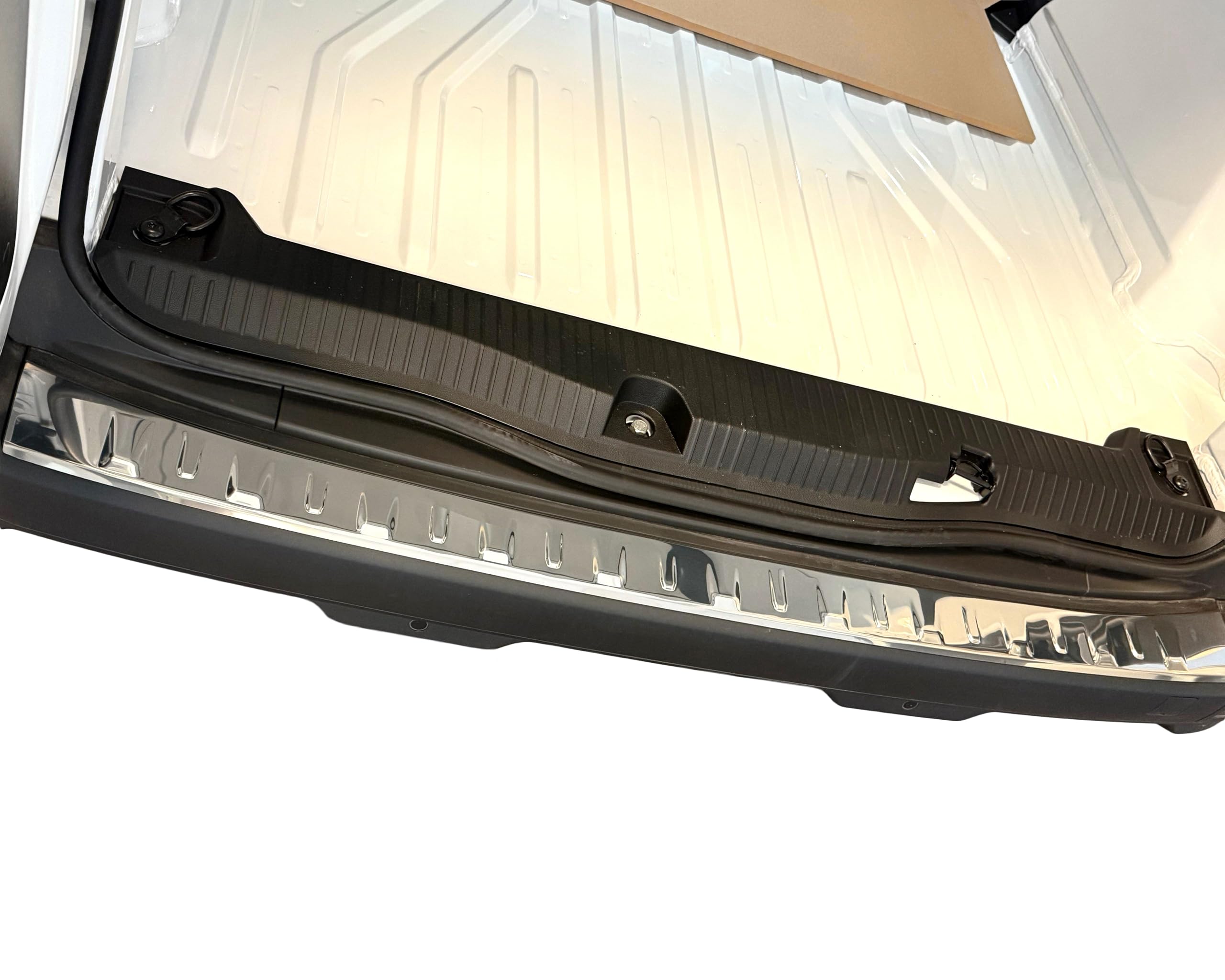 RECAMBO Protector de parachoques de acero inoxidable cromado apto para Renault Kangoo III a partir de 2021 – Protección contra arañazos, contorno perfecto, acero inoxidable, base de cinta adhesiva