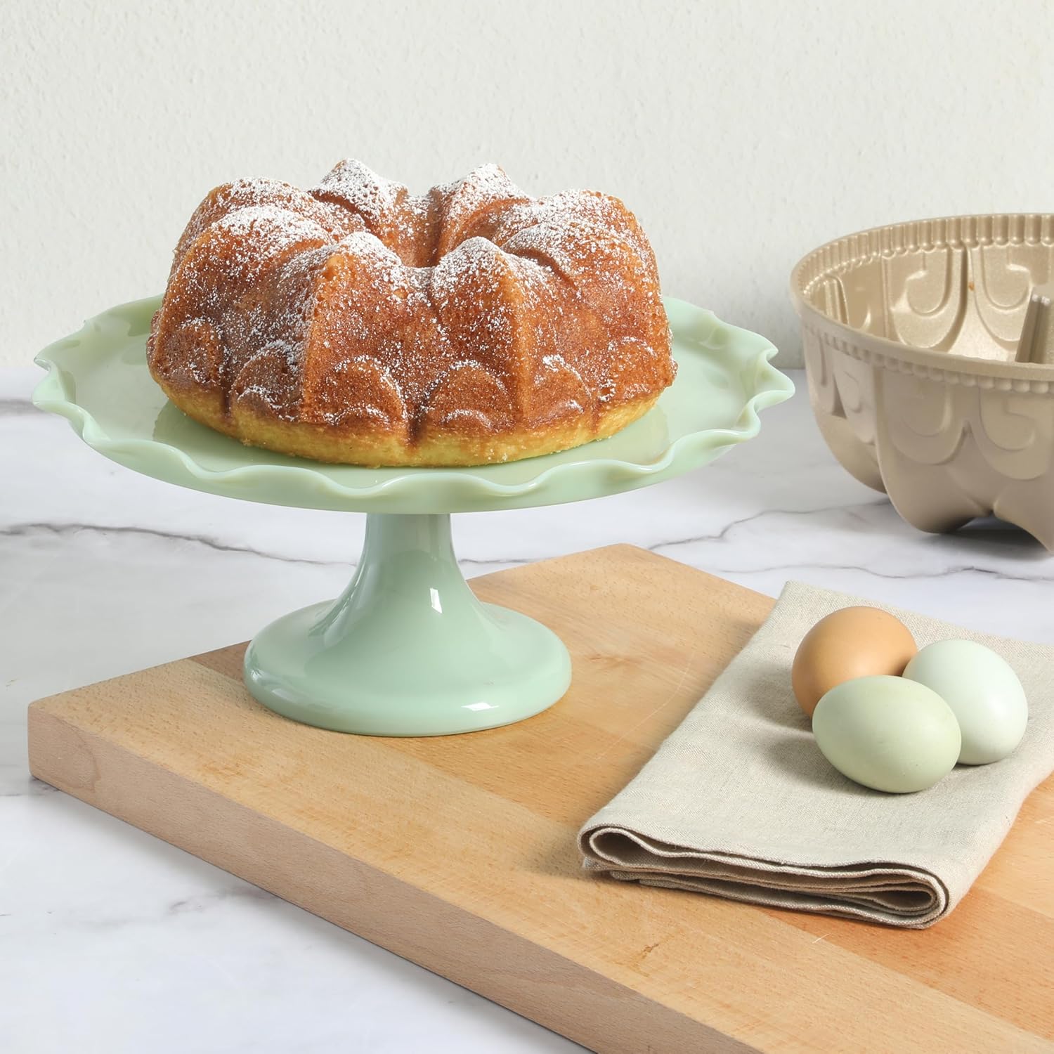 Martha Stewart Dunelle Decorative Fluted Cast Aluminun Round Cake Pan – 12-Cup Nonstick Tube Pan, Champagne Gold Bakeware - Image 4