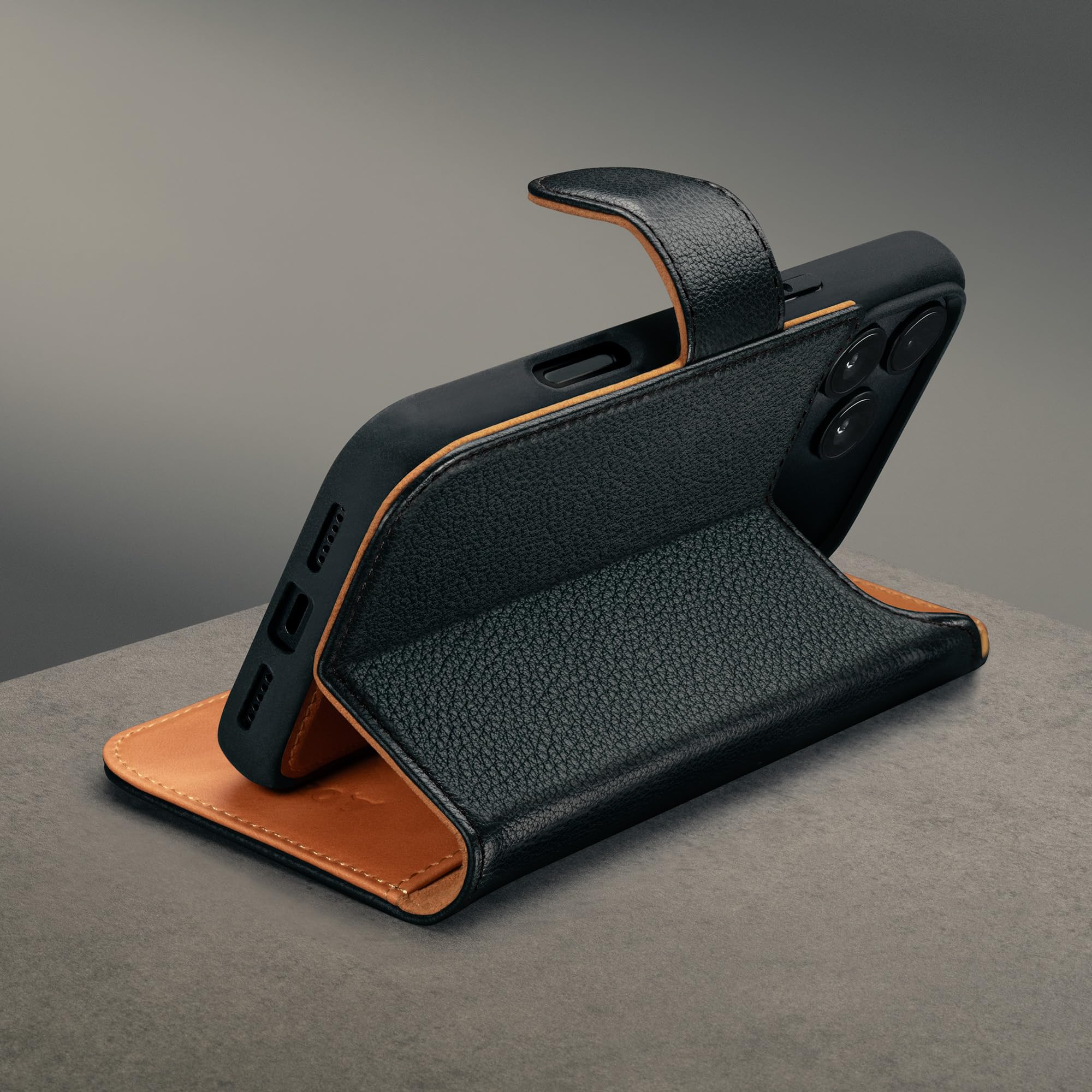 TORRO Étui en Cuir Amovible Compatible avec iPhone 17 Pro, Noir