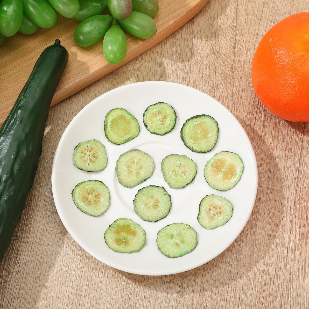 Milisten 12 Pcs Real Dried Cucumber Slices, Natural Pressed Fruit Vegetables Slices for Resin Mold, DIY Crafts, Green Pressed Flowers Botanical Specimens for Nail Art, Soap, Candle Making (1.34 Inch)