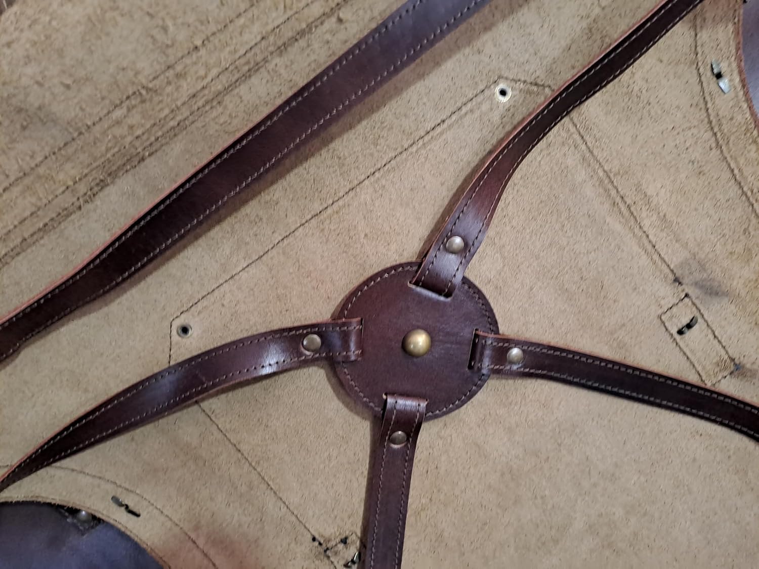Full Grain Leather Apron, Dark Brown, Multiple Storage Pockets, Adjustable Cross-Back Straps (BROWN, XL)