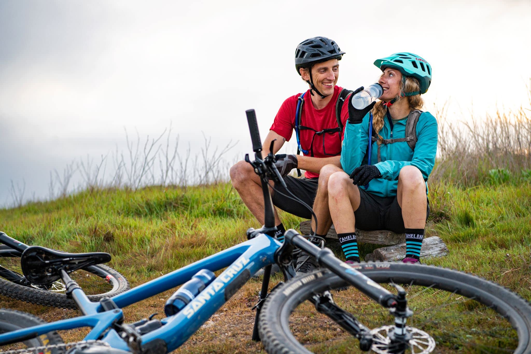 Camelbak Hydrobak Light 50oz. Hydration Backpack Latigo Teal Bike MTB NEW CamelBak 50 oz Hydrobak Light | Free Shipping at Academy main image 2