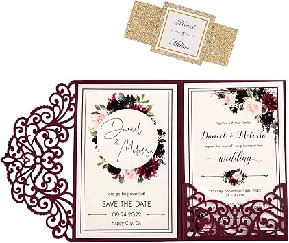 4.7 x7 inch 50PCS دعوات الزفاف قطع الليزر بورجوندي المخصصة مع الأظرف كيت الجوف روز الجيب والذهب بريق بيلي الفرقة لحفل الزفاف الزفاف الزفاف المشاركة دش دعوة