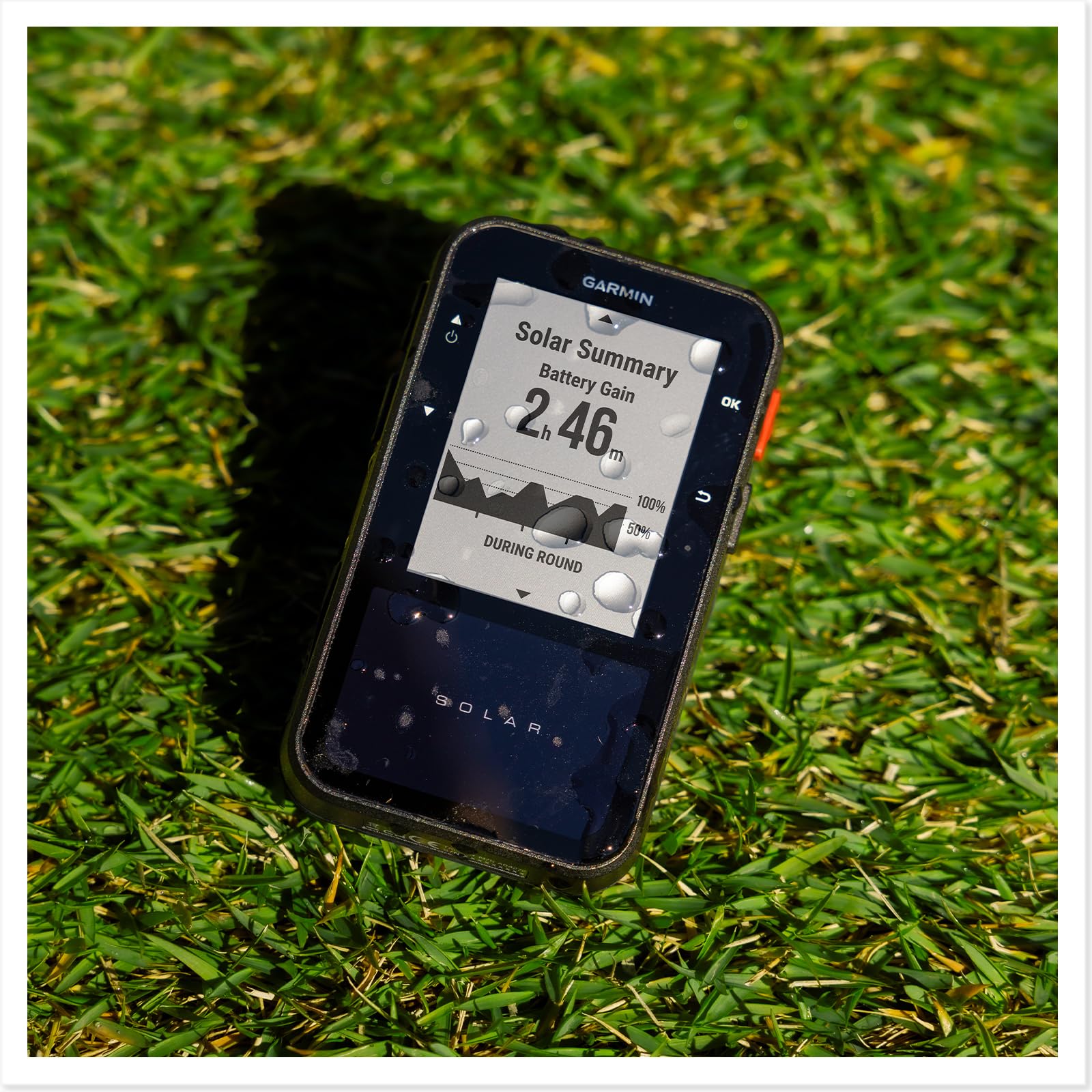 Garmin Approach G20, Portatile GPS per il Golf, Ricarica Solare, Mappe di 43.000 Campi Internazionali Precaricate, Display 2,2", Autonomia Potenzialmente Illimitata, Moschettone incluso