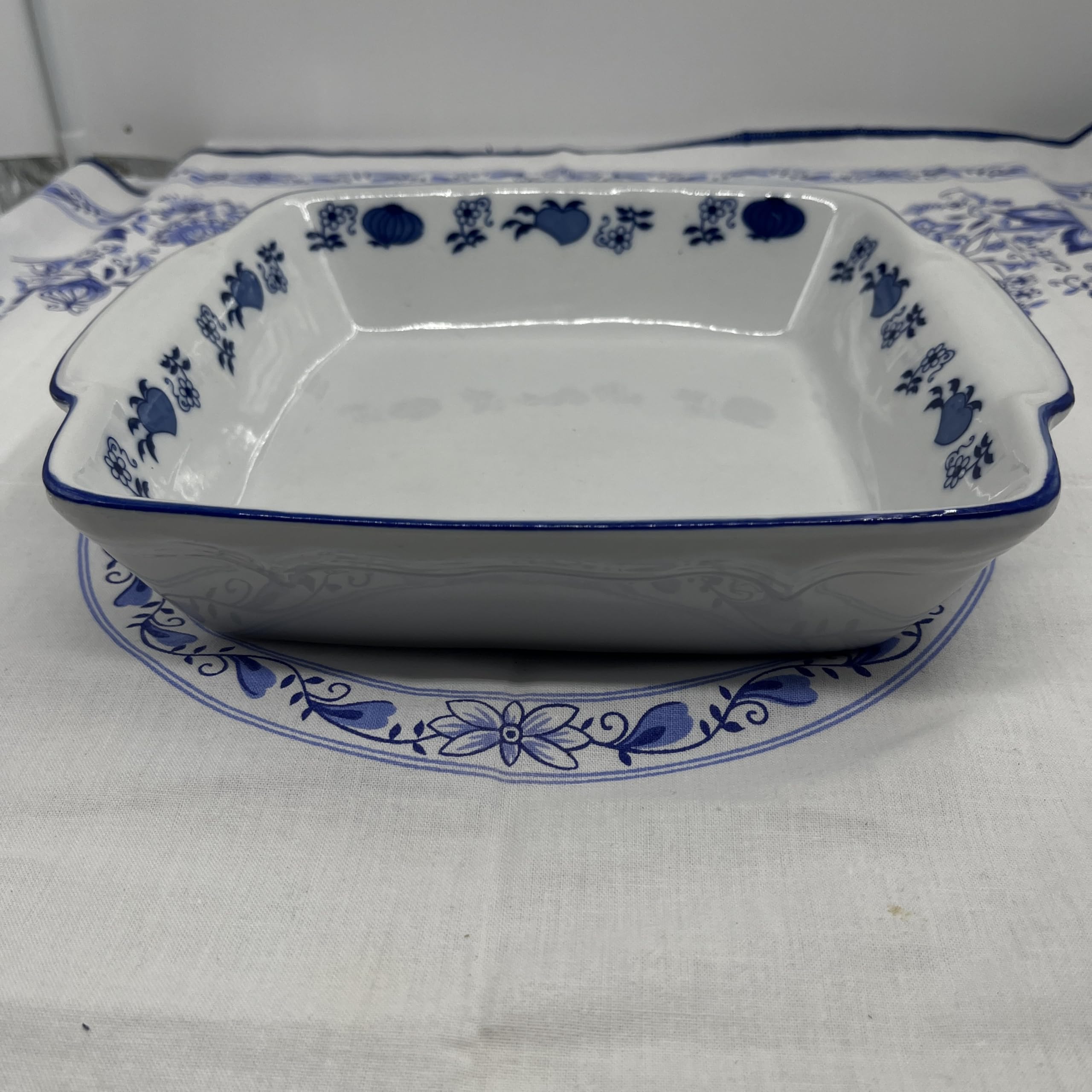 Generisch Porzellan quadratische Servierschale – Blau-Weißes Zwiebelmuster-Stil 22,5 cm