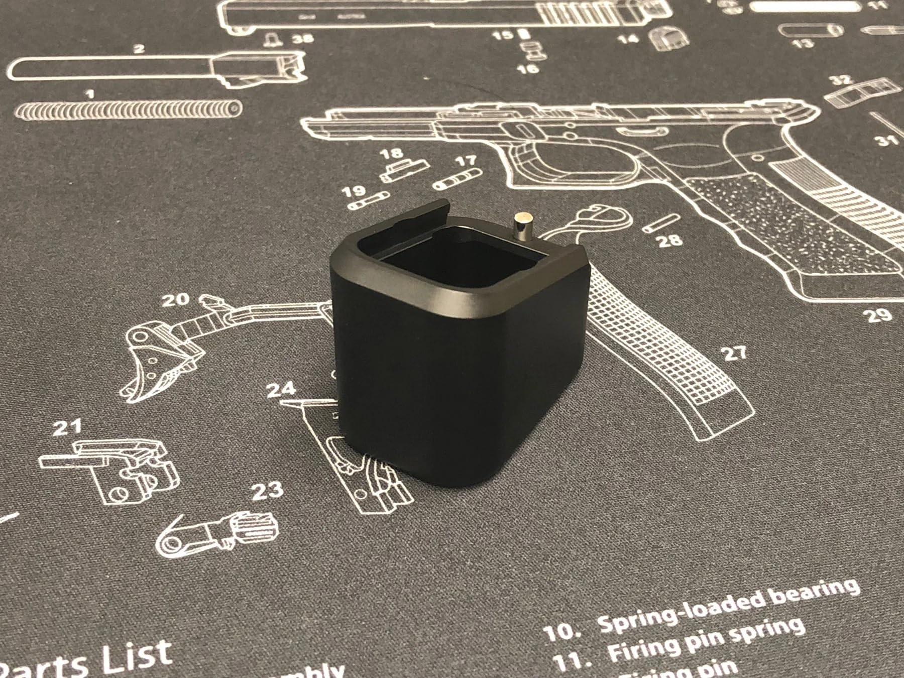 Bomber Airsoft VFC GBB G17 Size Magazine TTI Type Magazine Bumper Long Black glock 17