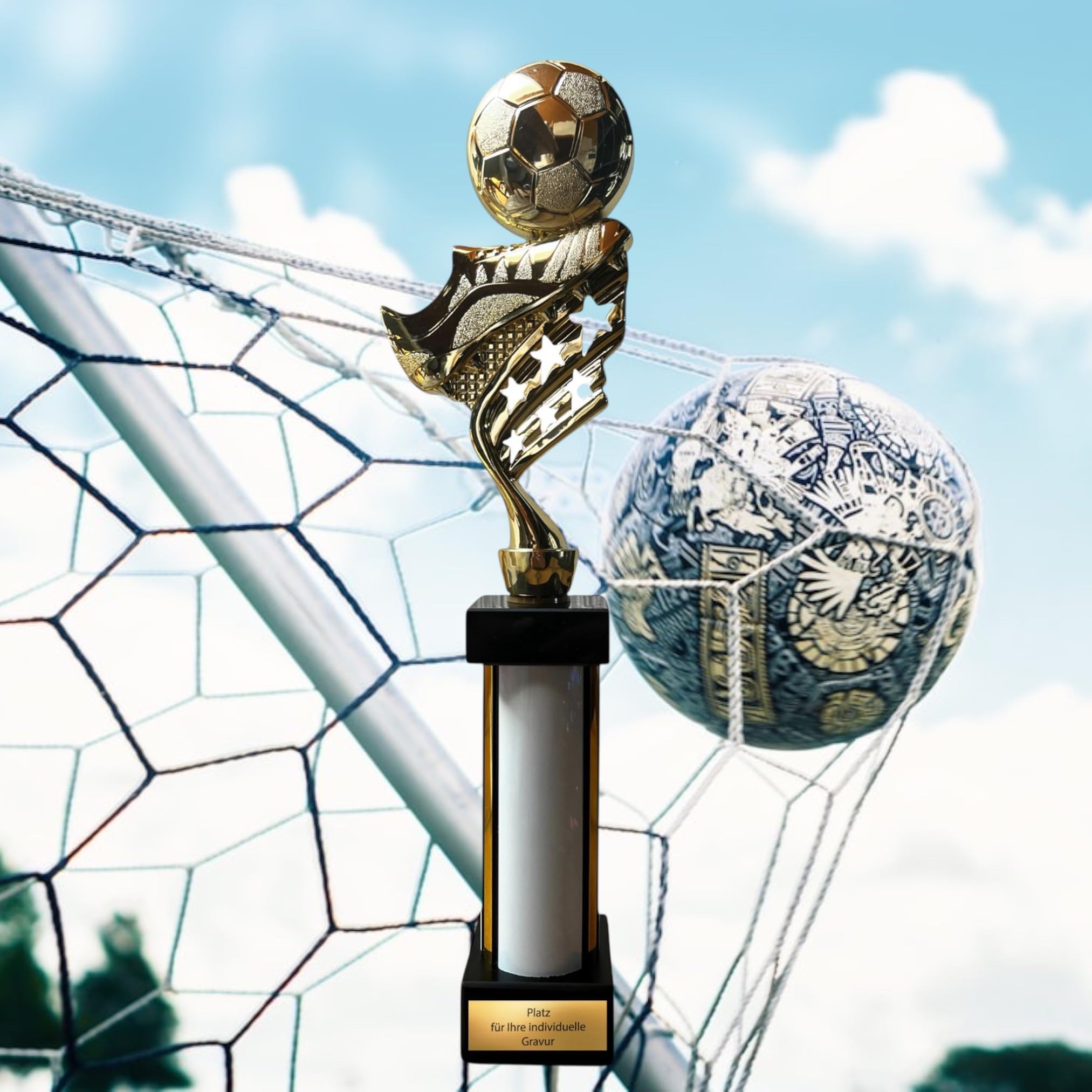 eberix · Fußball Pokal · mit Wunschgravur · Trophäe mit weißer Glanzsäule inkl. Gravur · Siegerpokal für Fußballturnier, Vereinsmeisterschaft, Jugendfußball · personalisierbar ·