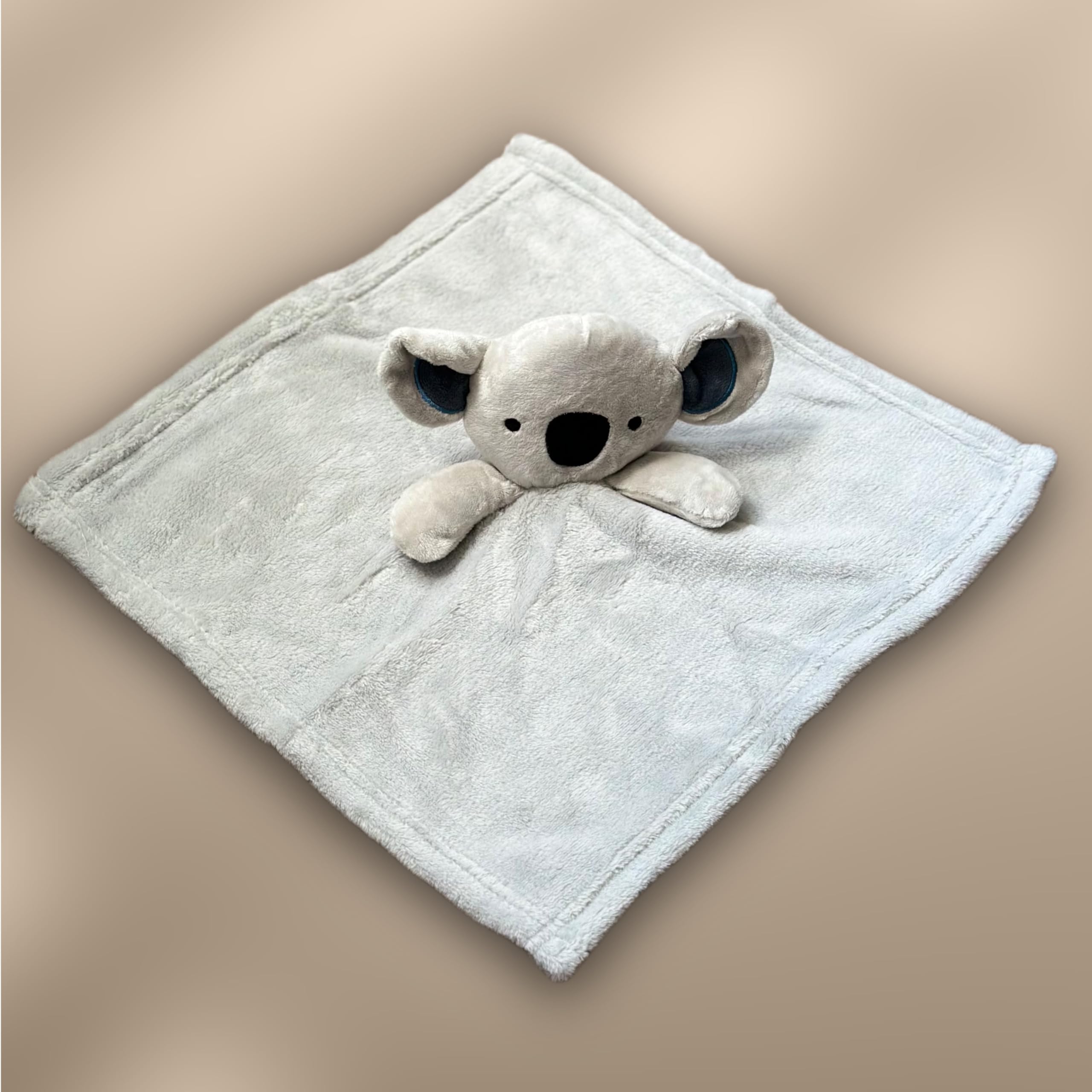 KIDDI-MEDIA Babydecke inklusive Trösterchen mit Name und Geburtsdatum Bestickt/kuschelig weich / 1A Qualität (Grau Koala)