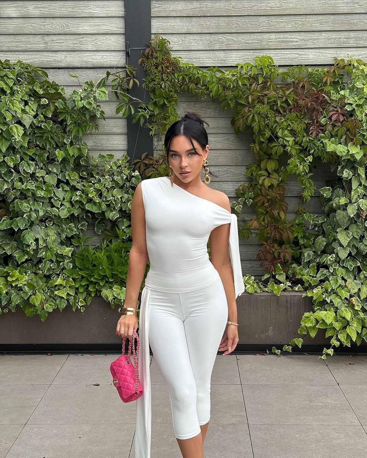 Vssjavun Women's 2 Piece Outfits Sexy Sleeveless One Shoulder Crop Tops Bodycon Capri Pants Sets - Image 2