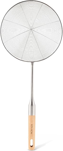 Ken Hom KH515 Stainless Steel Wire Mesh Skimmer | Excellence | Wooden Handle/For Lifting Food From Hot Oil/Liquid | Includes 1 x Skimmer Wok Utensil | Not Dishwasher Safe/2 Year Guarantee