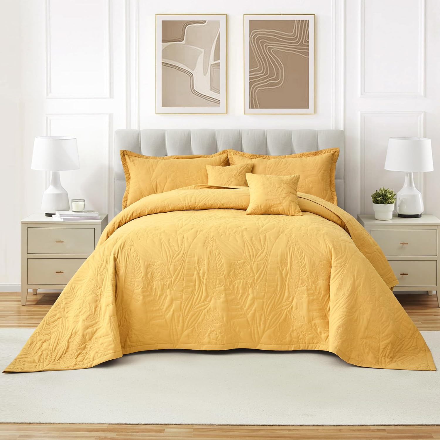 HZ & HY Botanical Oversized King Bedspread 128x120 Extra Wide, Leaves Pattern Stitching Quilt Set, Elegant & Fresh Style Bedding Cover, Reversible, Lightweight 5 Pieces, Honey Gold