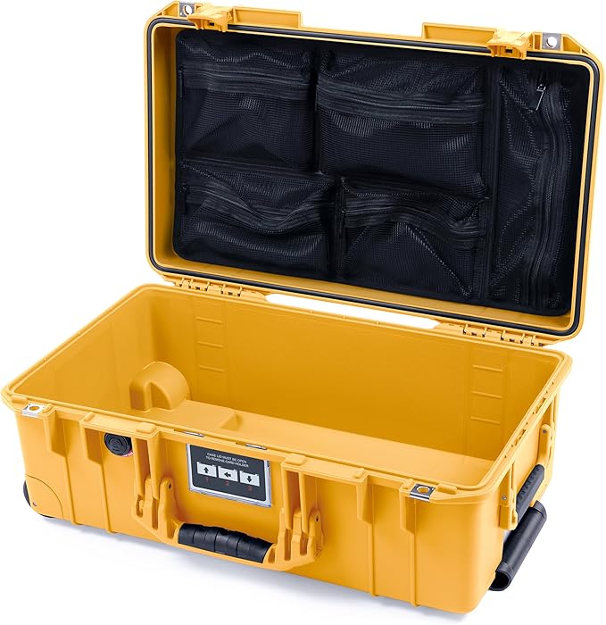 新品未使用 PELICAN AIR 1535 イエロー ペリカンキャリーケース PELICAN ペリカン 1535 フォームなし 27L 55.8cm x 35.5cm x 22.8cm