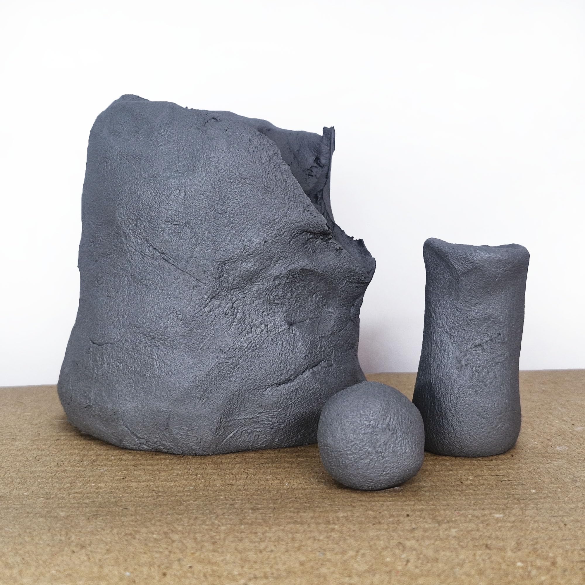 Grey Stoneware(After fire White) Pottery Mid-Fire Grey Ceramic Clay for Pottery – Cone 5-7, Ideal for Wheel Throwing, Hand Building, Sculpting, Glazing, Lippan Art, Great for All Skill Levels (500Gm)-image-4