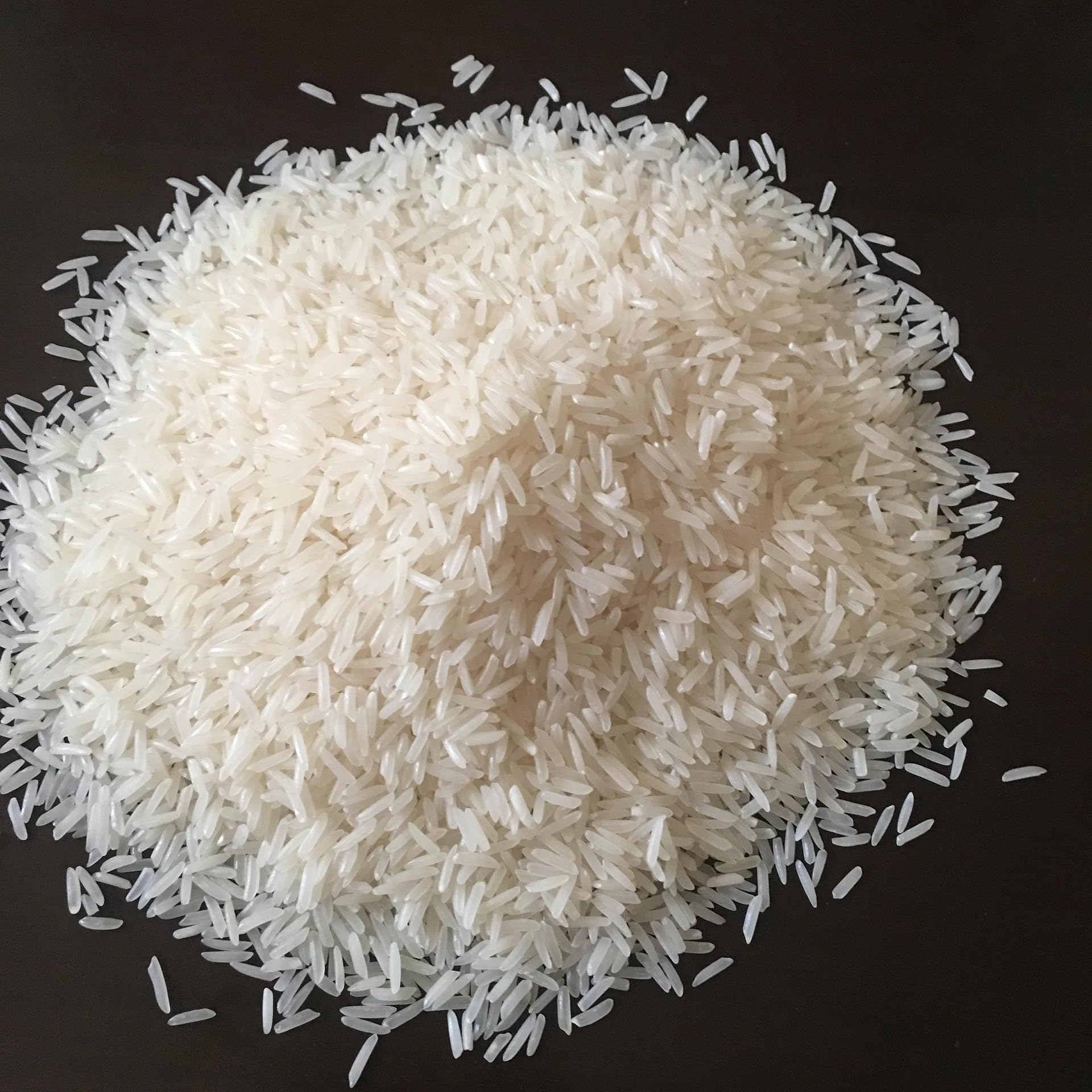 Khushboo Basmatireis traditioneller Duftreis 8x 5kg aus Indien, extra lange Körner, 2 Jahre gereift, reich an Ballaststoffen, komplexen Kohlenhydraten & Eiweiß, für Curry, Pilaw, Dals, Kheer & Biryani