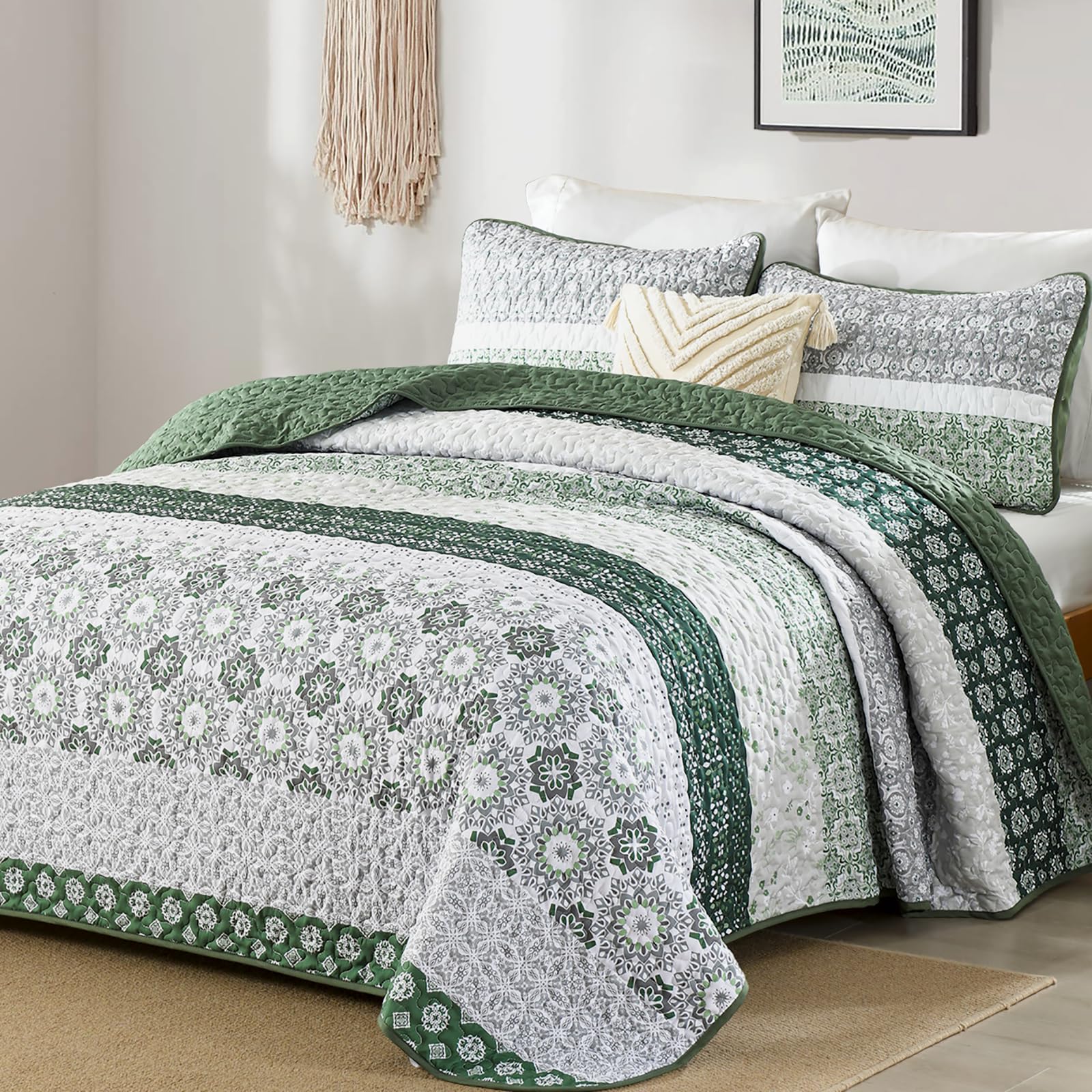 WONGS BEDDING Green Quilt Set King Size,Boho Striped Patchwork Bedspread Coverlet Set,3 Pieces Microfiber Bedding Set for All Seasons (104"×90")