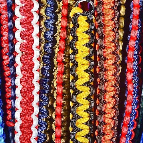 Miniatura 2 de Pulsera y kit de proyecto de paracaídas  550 cuerdas de paracaídas, hebillas, mosquetones, llaveros  (los kits de inicio y herramientas incluyen