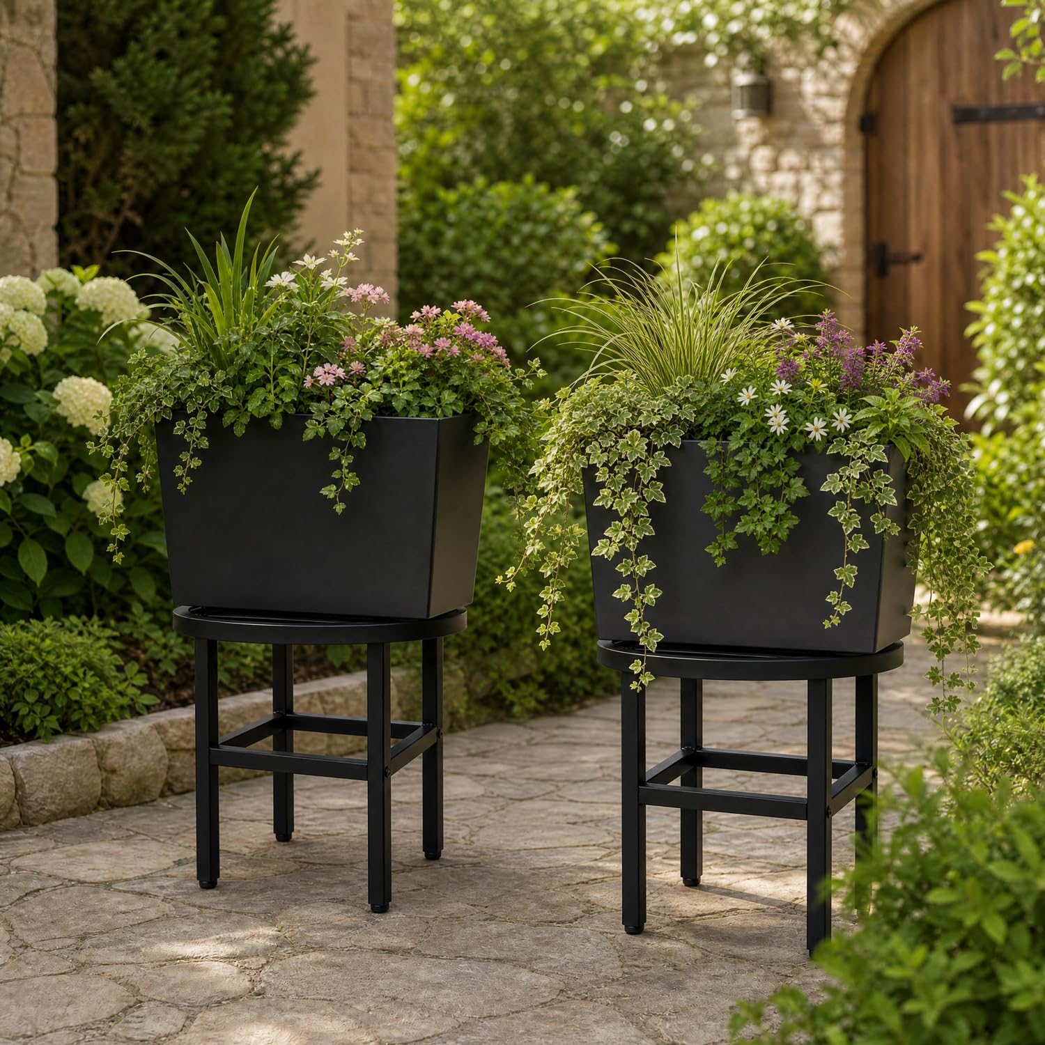 Metall Pflanzenständer Outdoor,33cm rund Schwarz Schwerlast Blumenständer Blumenhocker drinnen draußen,Pflanzenhocker Rostfest Blumentopfständer Pflanzenregal für Große Blumentöpfe,2 Stück