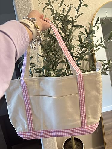 Cutest tote bag with a zipper
