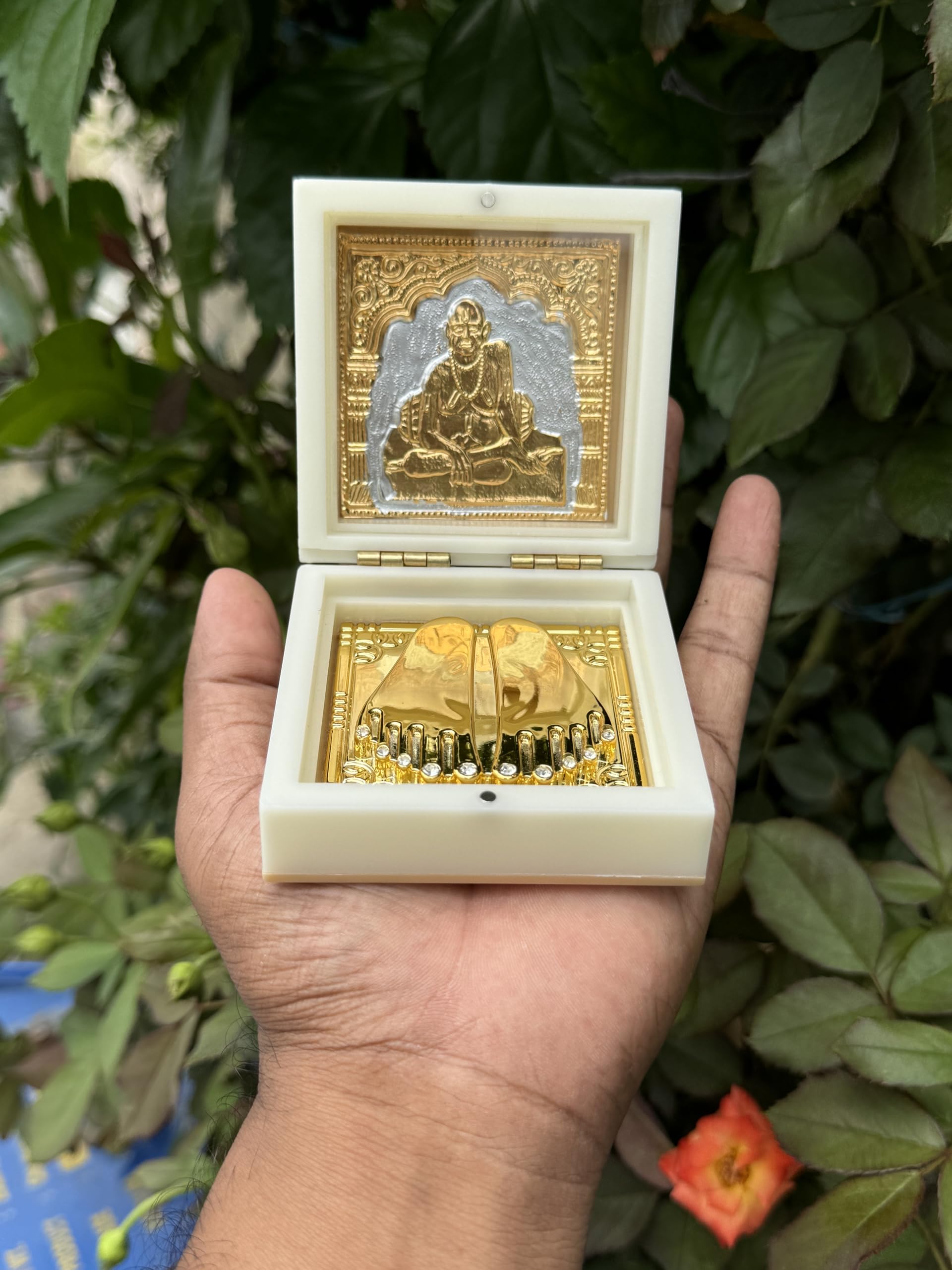 SAICHHA GIFTS 24K Gold Plated Swami Photo Frame with Charan Paduka Wooden Momento Gift Decorative Showpiece-image-21