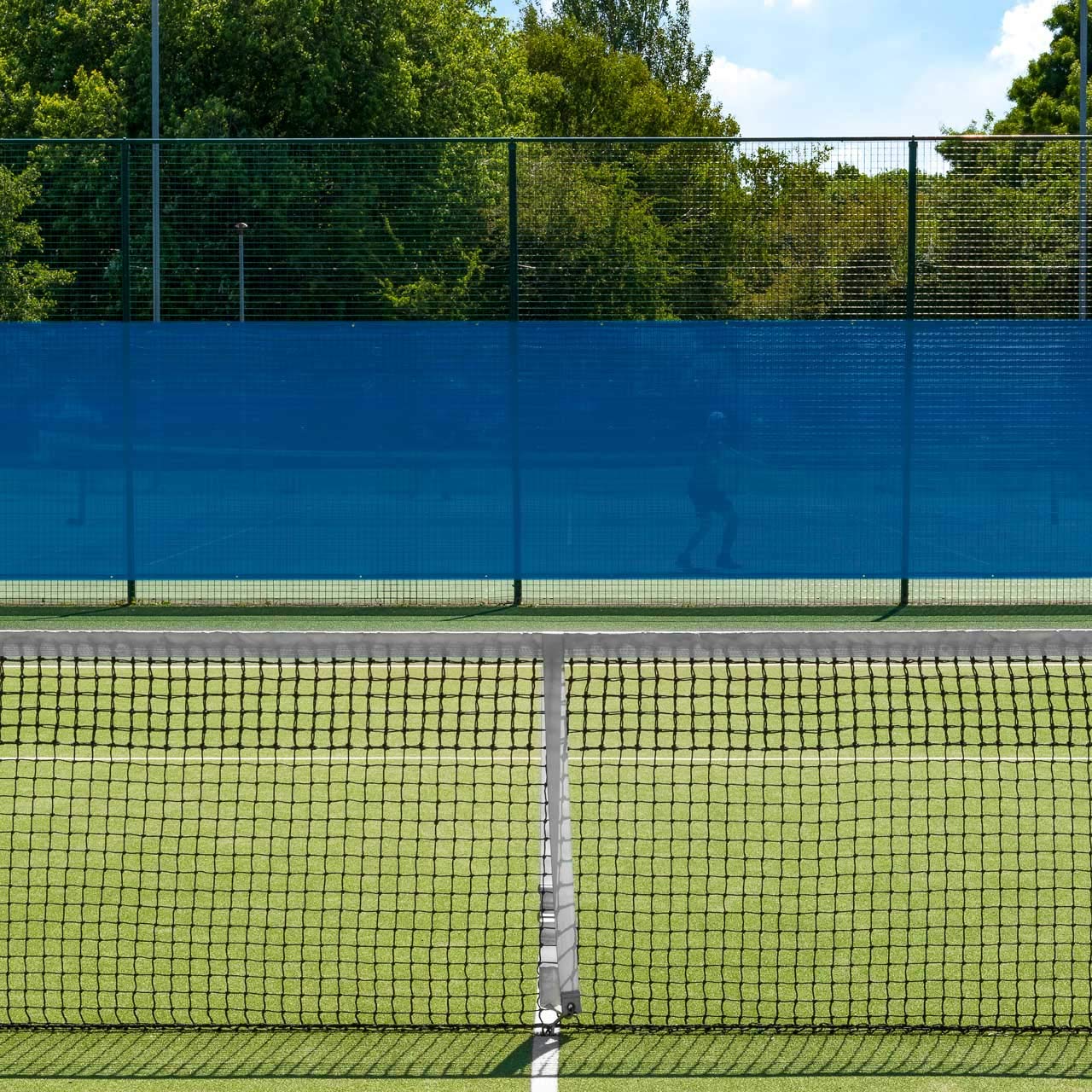 Vermont Filets Brise Vent Tennis - Brise Vue de Tennis - Protection Professionnelle pour Terrain de Tennis - Fixations Compris - Noir/Bleu/Vert