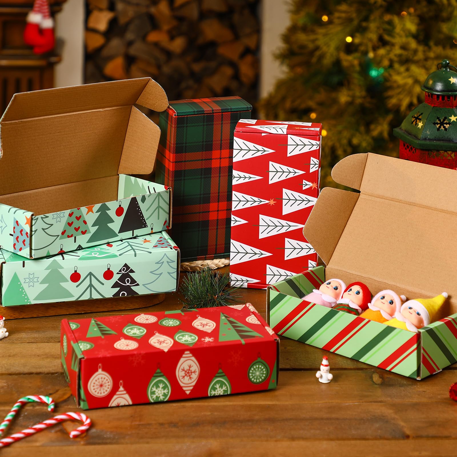 Zhanmai Lot de 25 boîtes cadeaux de Noël en carton ondulé pour petites entreprises, cadeaux d'emballage de chaussures (style classique, 10,2 x 20,3 x 5,1 cm)