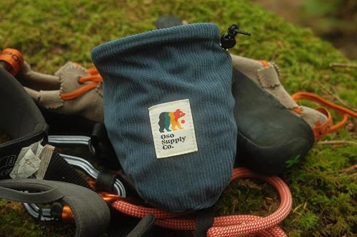 Vista 3 de Bolsa de tiza vintage de pana para escalada en roca, cubo de tiza para bouldering con cinturón y bolsillo con cremallera - Equipo de escalada