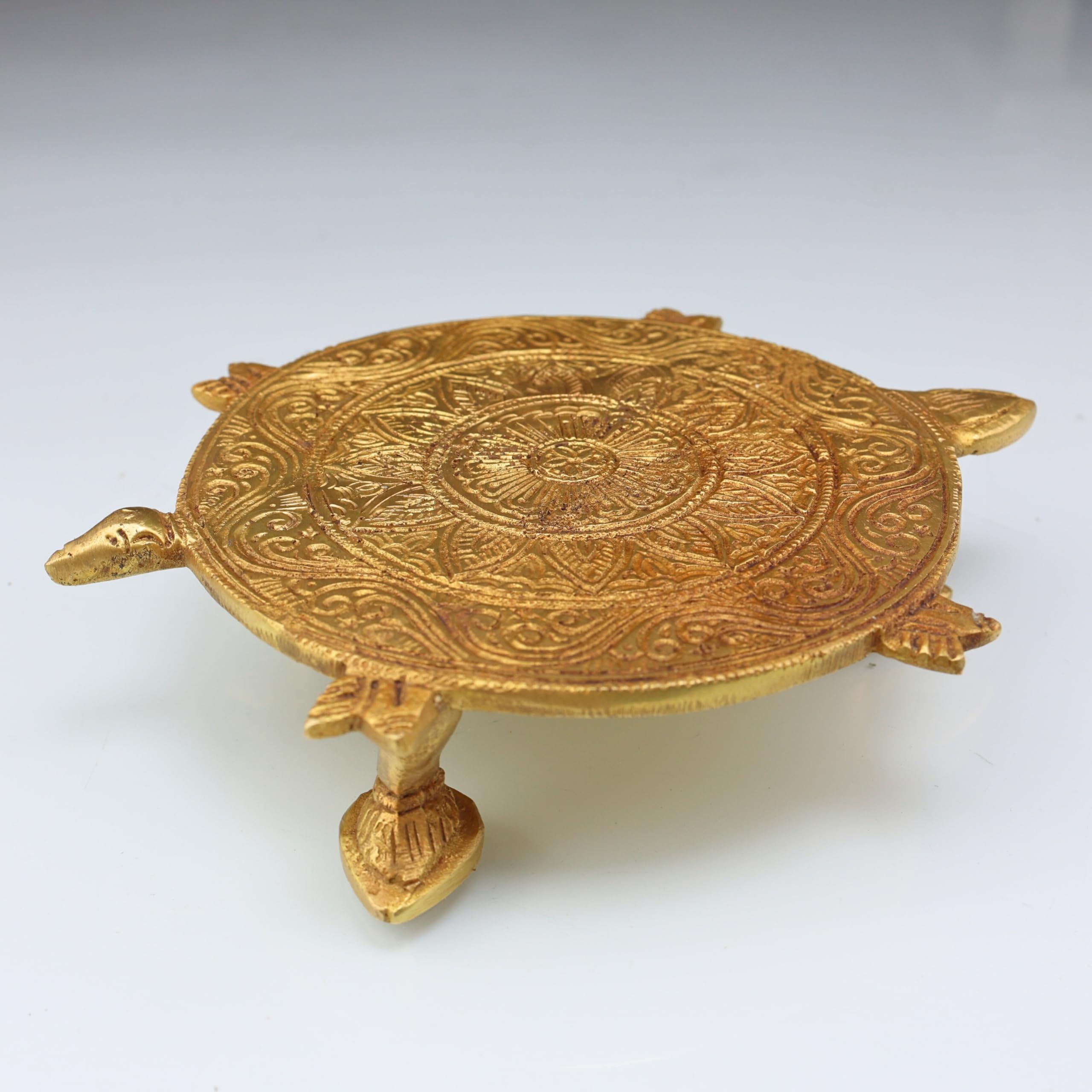 Bhunes Brass Turtle Shaped Chowki, Tortoise Peetha, Kachhua Peeta Peetalu Peetham Bajot for Temple Sinhasan Pooja Mandir Stand,Gold, 1.5 Inch, 1 Piece