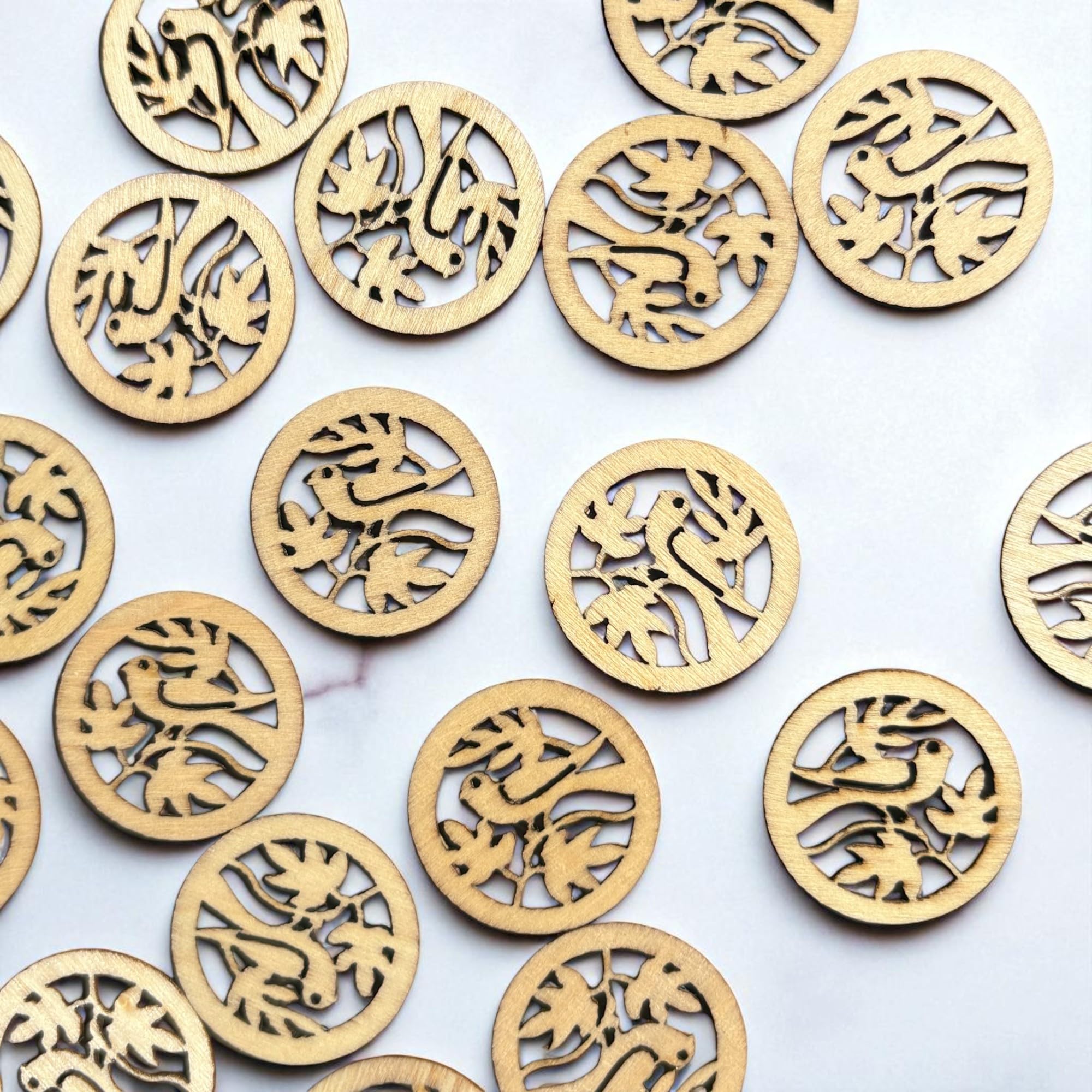 Syntego 50pcs Rustic Round Wooden Circles with Bird and Leaves Wood Craft Shapes Embellishments for Crafting Decoration