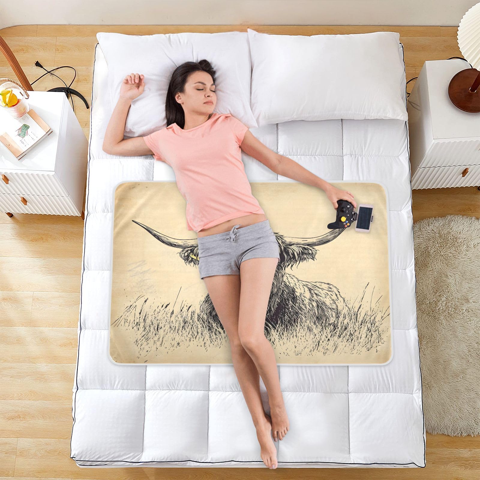 CEBUGI 34” x 52”Washable Underpads Heavy Absorbency Waterproof Incontinence Bed Pads Highland Cow Pee Pads for Adults Kids and Baby