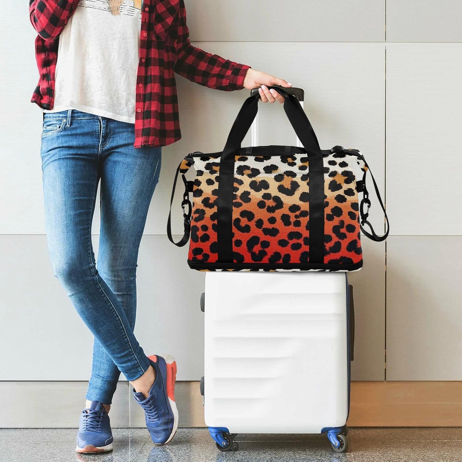 Cheetah Fur Skin Red Brown Gradient Travel Tote Gym Bag Carry On Personal Item Bag with Toiletry Bag for Gym 2 Pcs Set