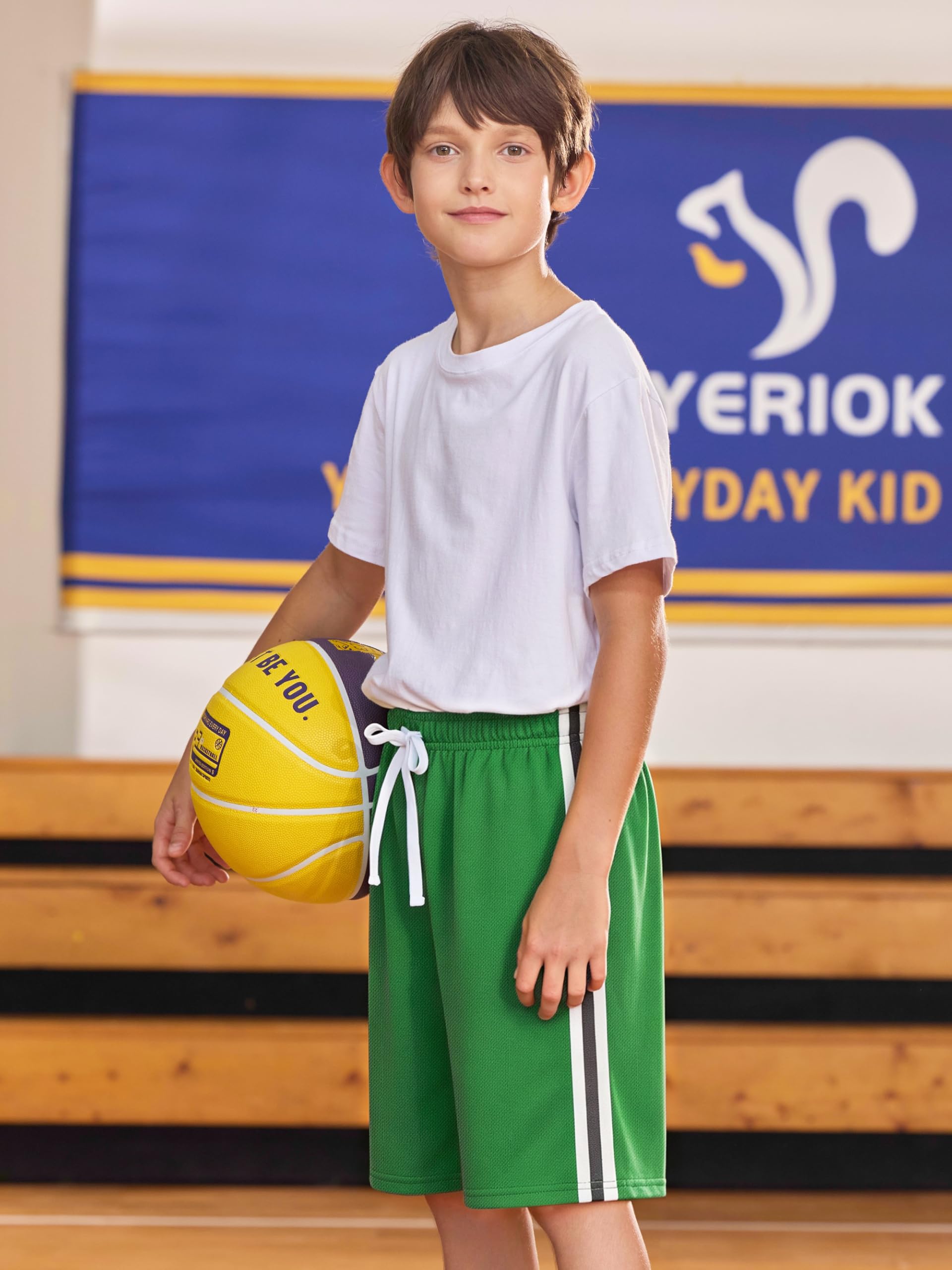 YERIOK 5 Stück Jungen Shorts Jungen Athletic Basketball Mesh Kinder Fußball Gym Shorts Kleidung Schnell trocknend Active Sports Shorts