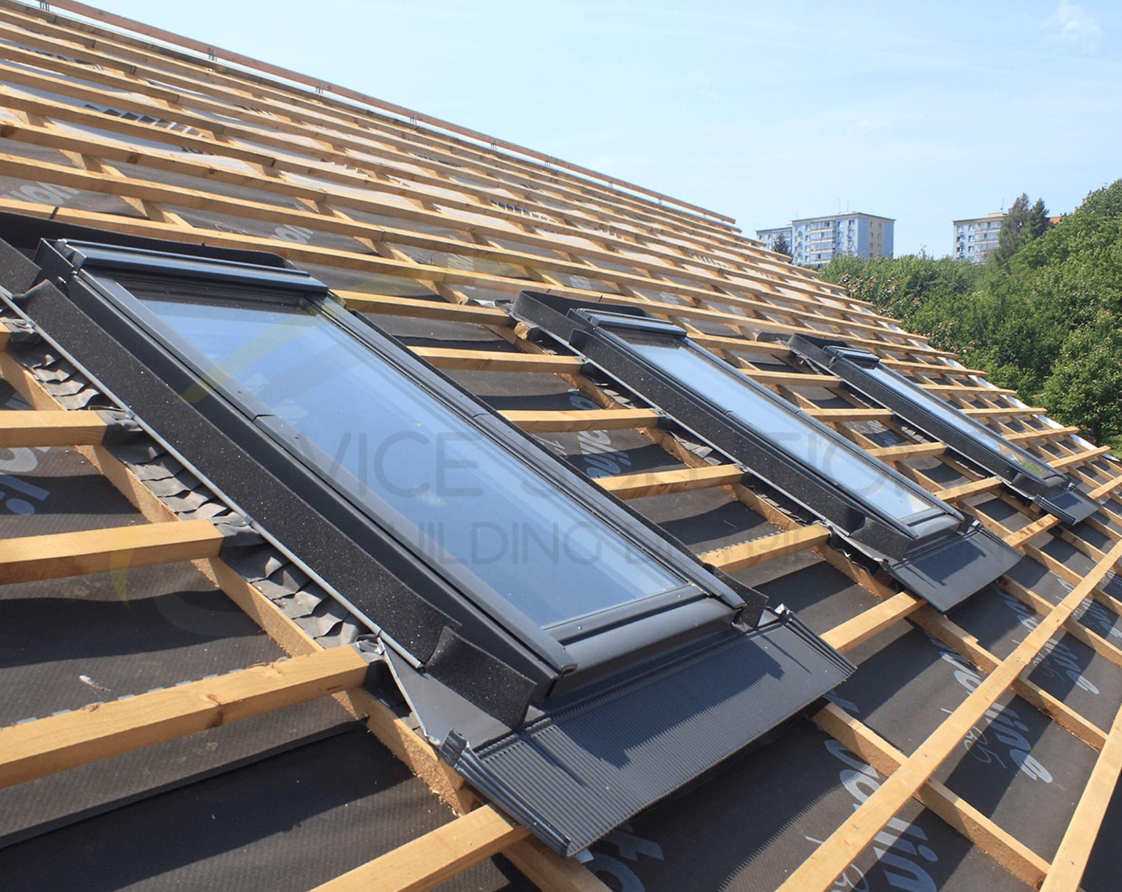 Lucernario Best Vasistas in Alluminio | Vetrata Isolante standard 4-9-4 | Interno Legno Abete | Maniglia in Plastica con 4 Posizioni di Apertura (CM 100X64 (BASE X ALTEZZA))