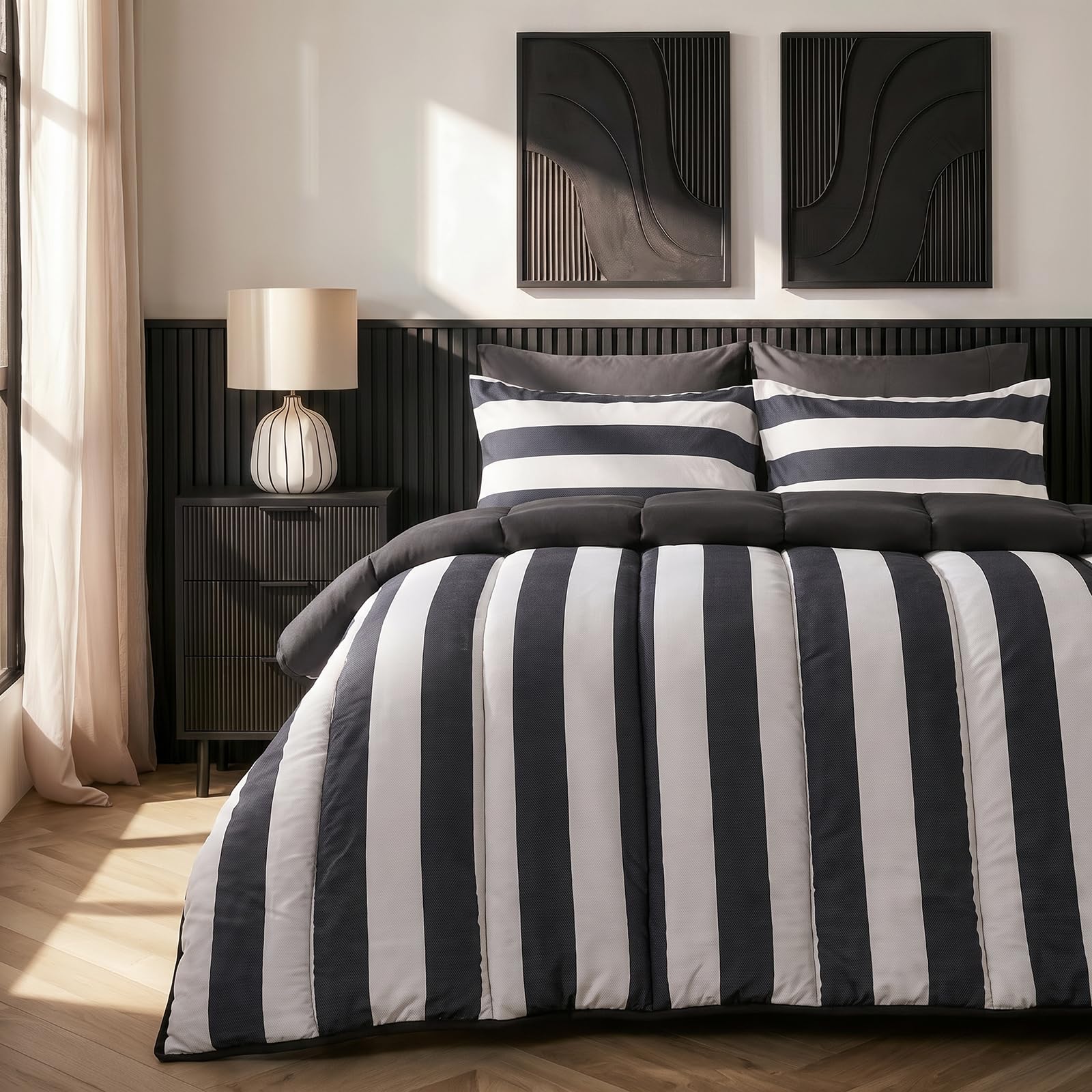 OHS Stripe Coverless 10.5 Tog Duvet Set Coverless Duvet, Mono Stripe - King โ image 1