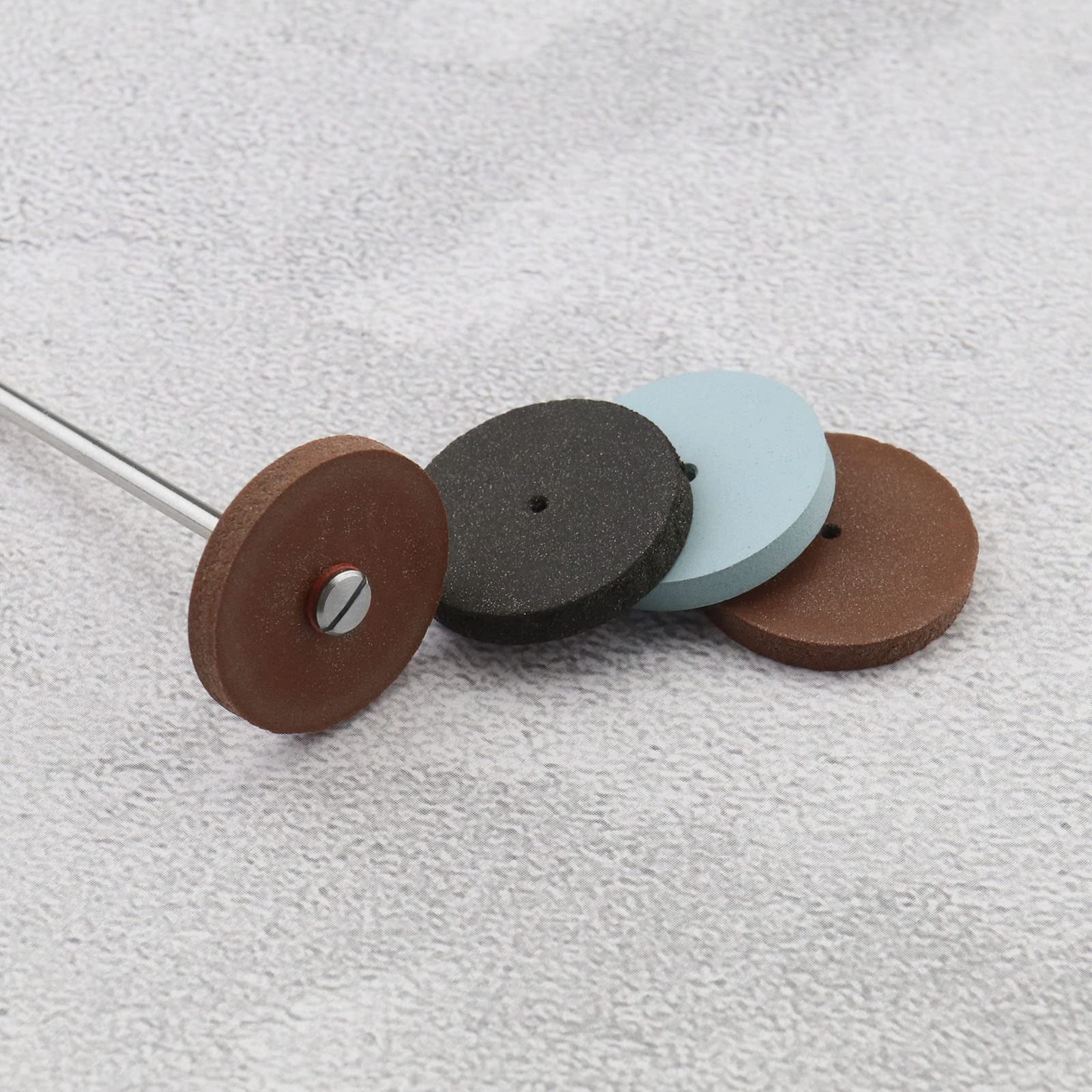 EMSea Set di 46 ruote di lucidatura, 20 ruote di lucidatura in gomma di silicone, 20 particelle di lucidatura e 6 aste di mandrino per fabbricazione di gioielli lavorazione del legno